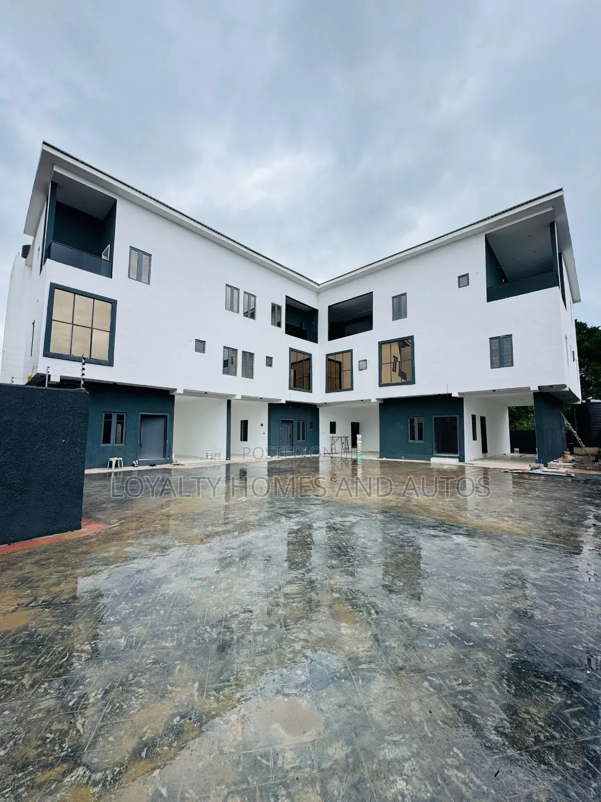 4bdrm Duplex in Omole Phase 1 Ikeja for sale in Ikeja
