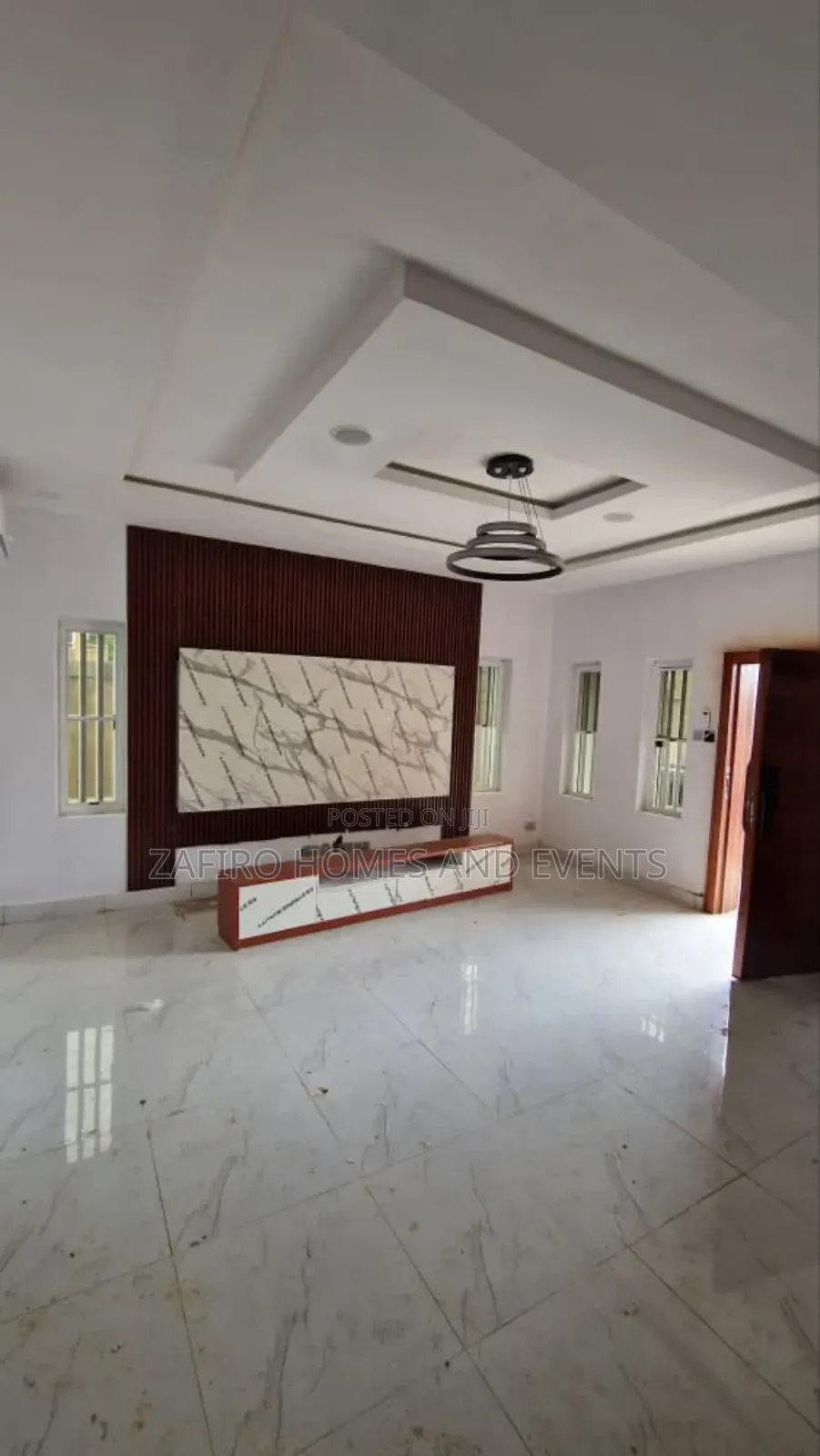 4bdrm Duplex In Baale Akintayo, For Sale in Ibadan
