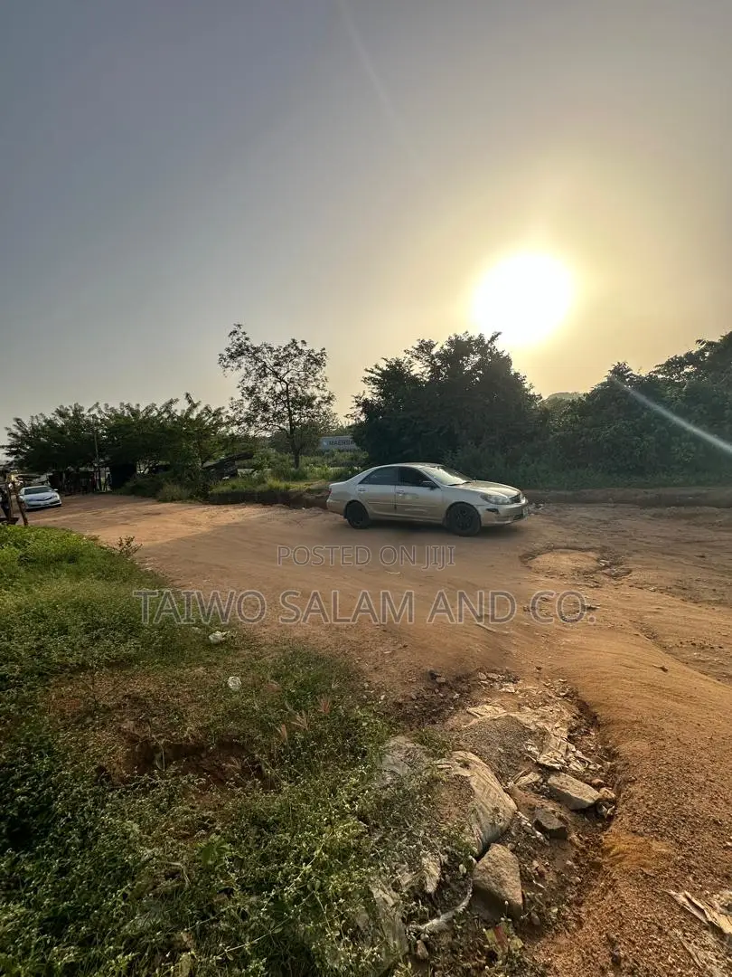 2 Acres Fenced Gated Commercial Land Tose Ibadan Oyo Express Way in Moniya