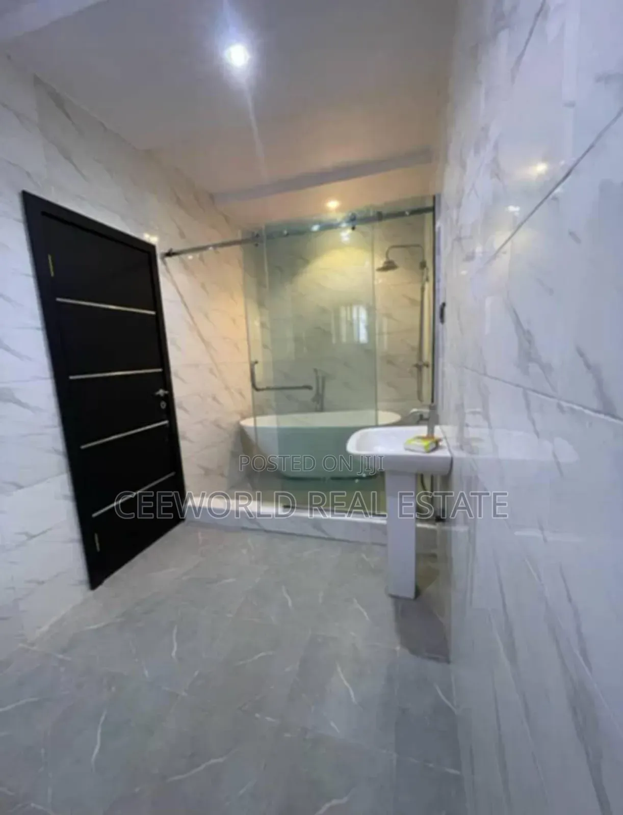 4bdrm Duplex in Calton Gate Estate, Akobo for rent in Akobo