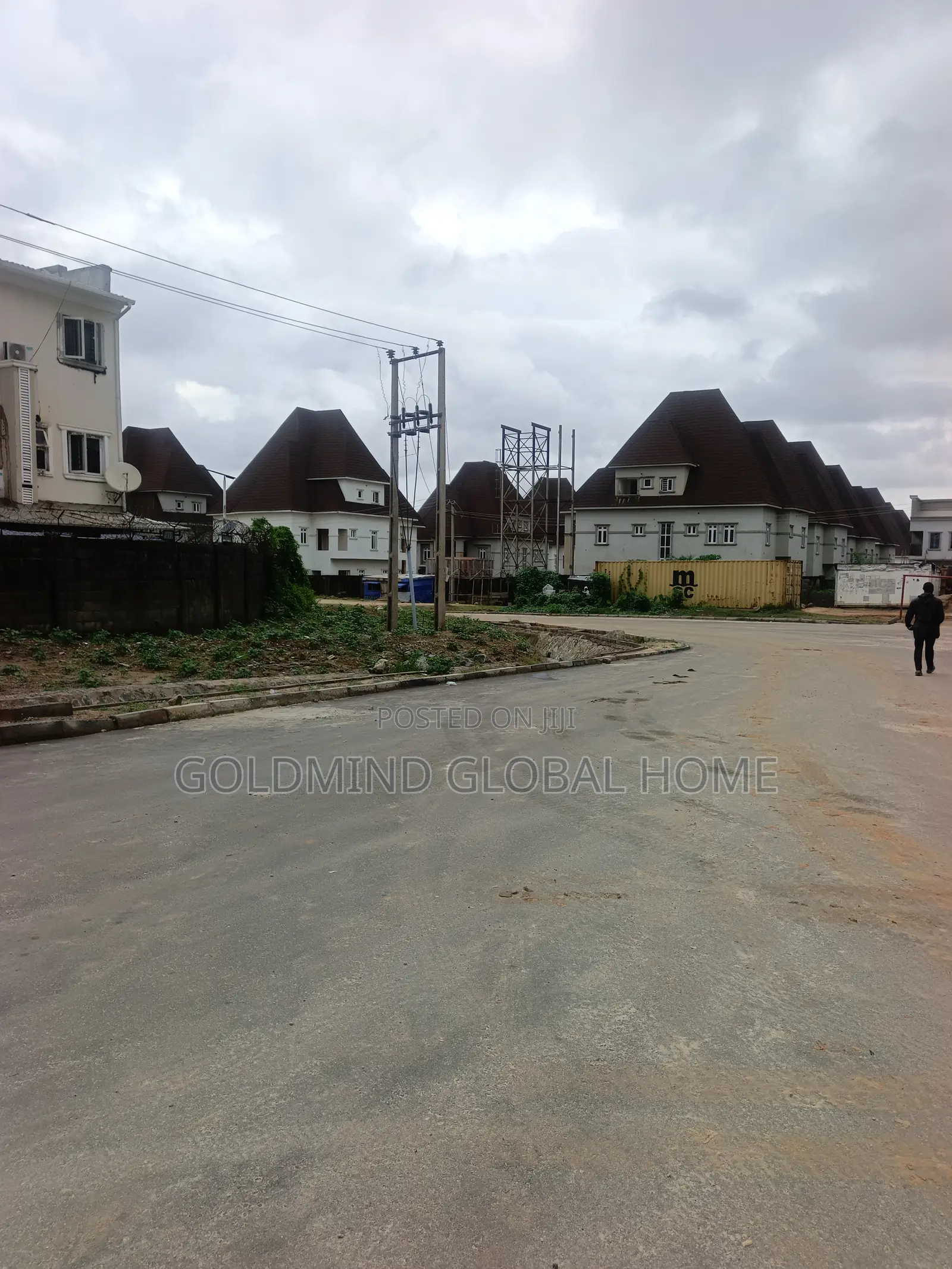 Estate Plot Dpc Level To Build 4bedroom Terrace Duplex With B.Q in Apo Resettlement
