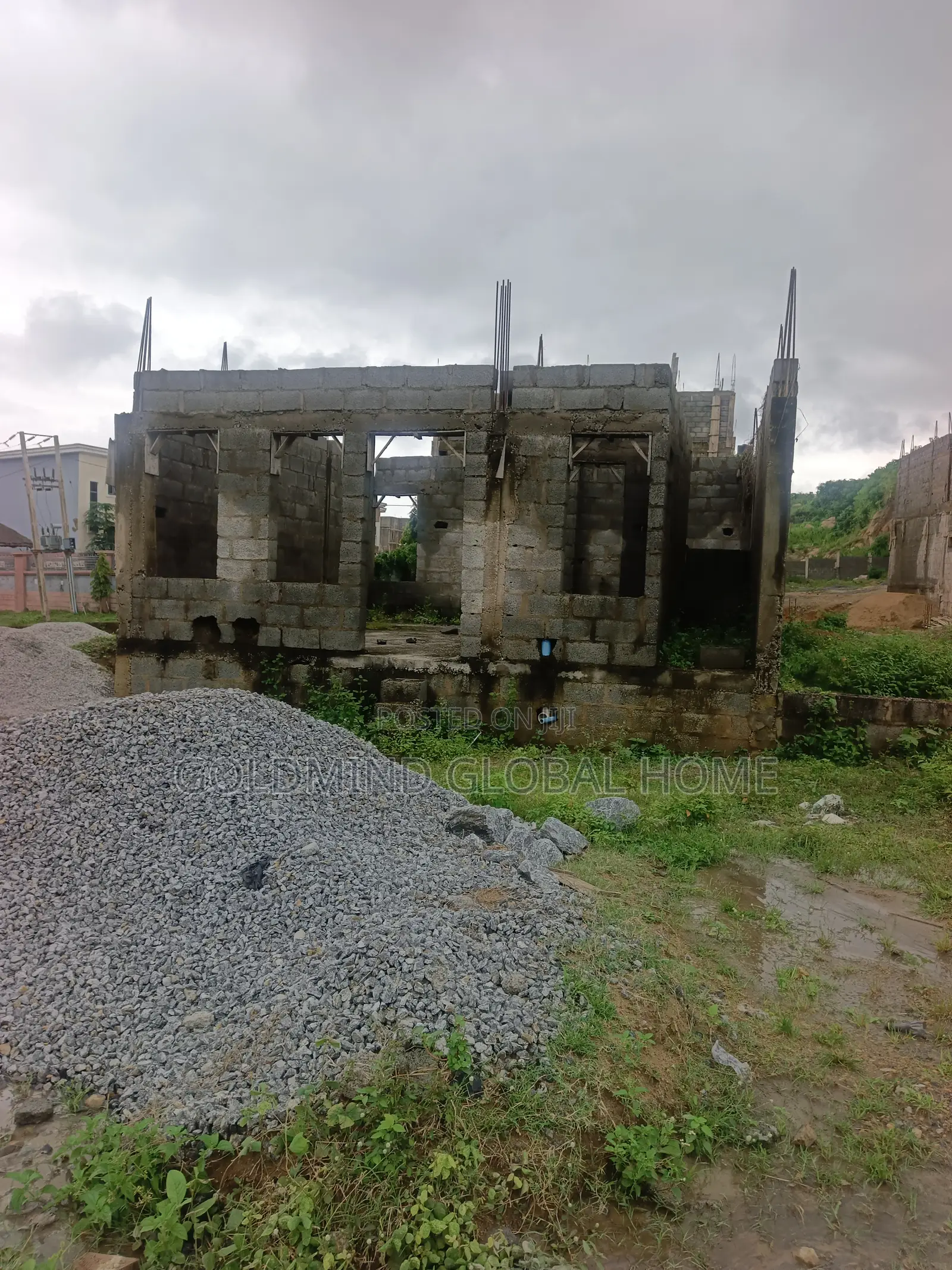 5bdrm Townhouse/Terrace In Goldmind Estate, Apo Resettlement For Sale in Apo Resettlement