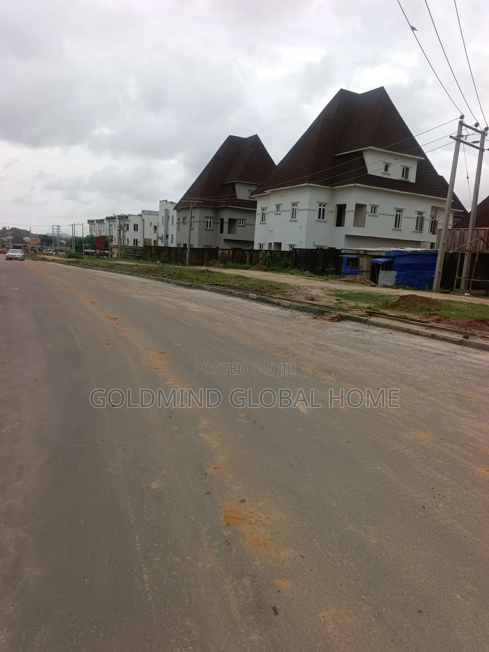 5bdrm Townhouse/Terrace In Goldmind Estate, Apo Resettlement For Sale in Apo Resettlement
