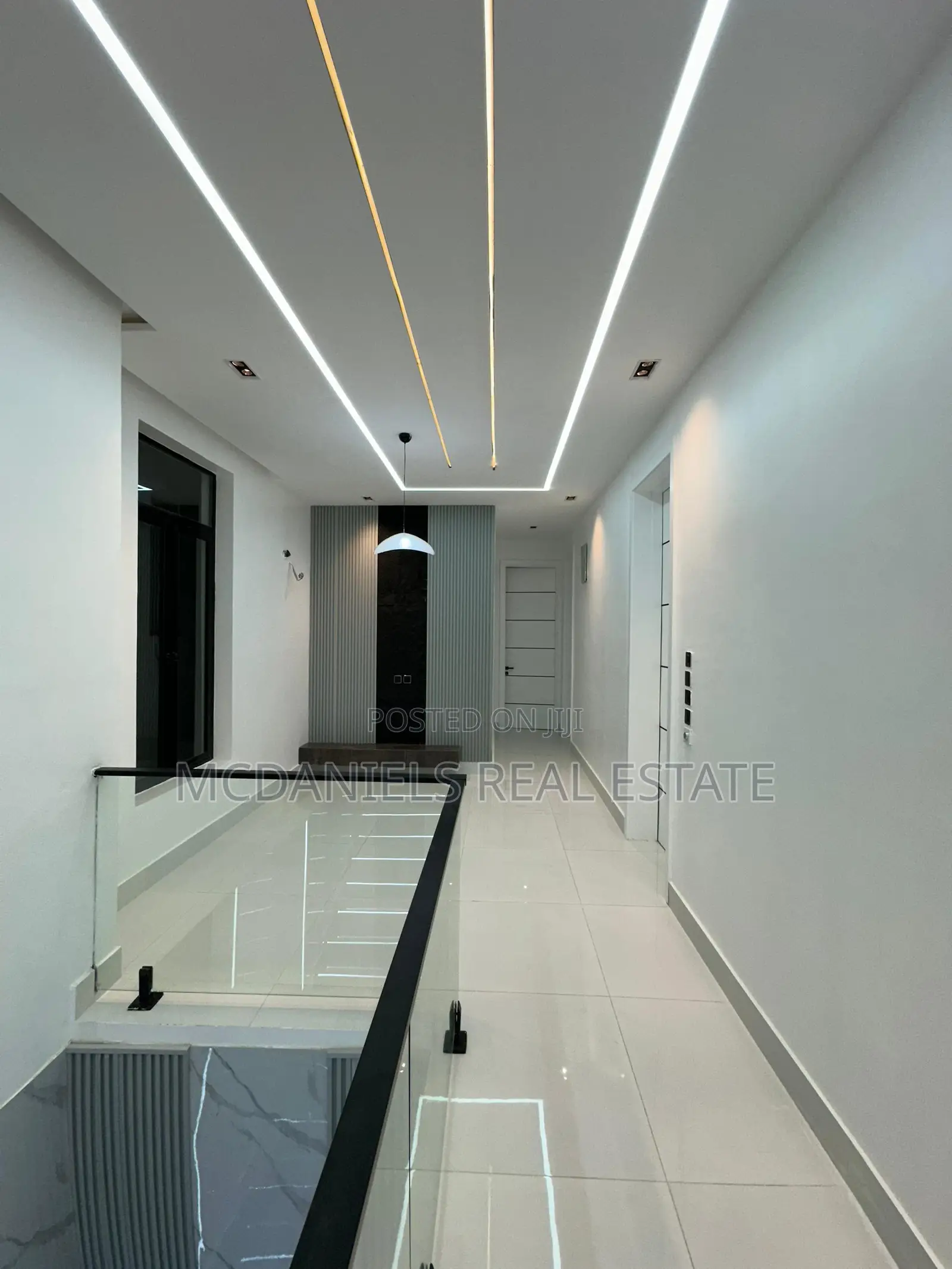 Furnished 5bdrm Duplex in Chevron for sale in Chevron