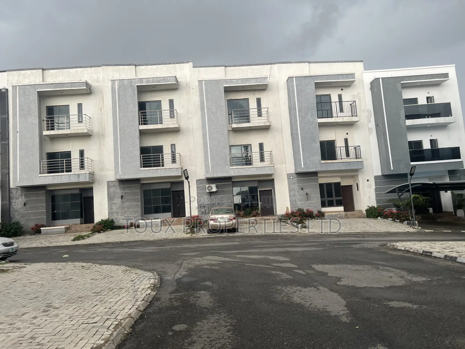 4bdrm Townhouse/Terrace in Garki 2 for sale in Garki 2