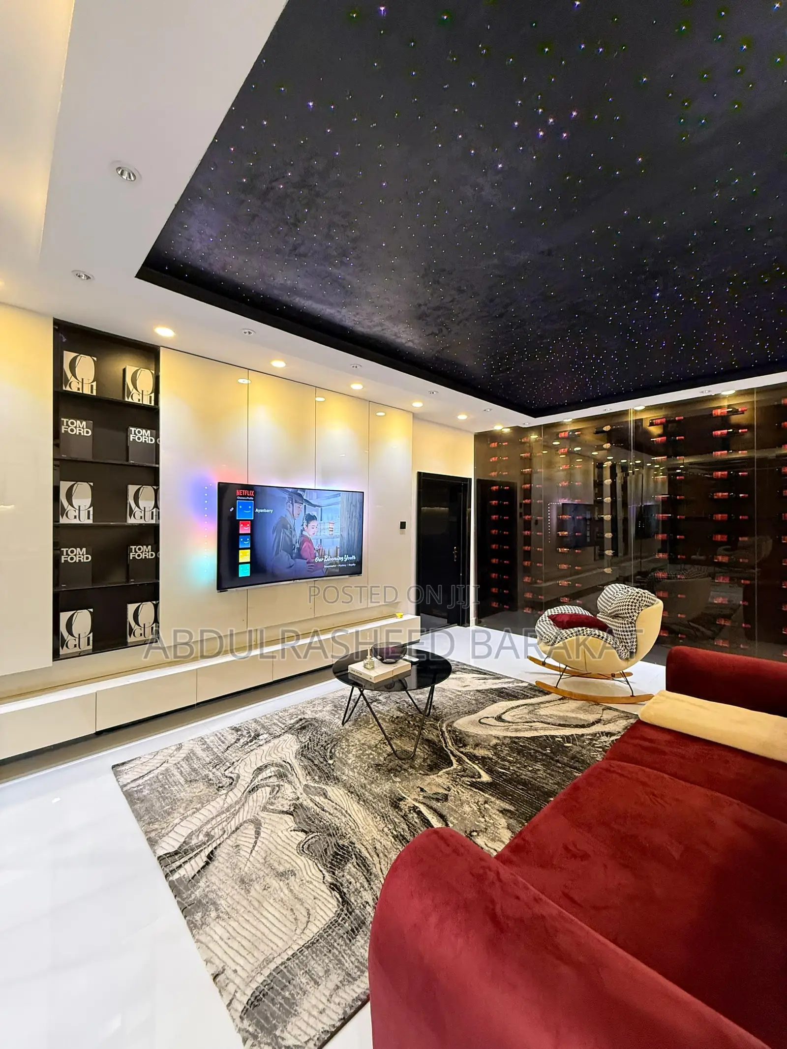 Deluxe 2 Bedroom With a Private Cinema, Bathub and a Bath Lounge in Chevron