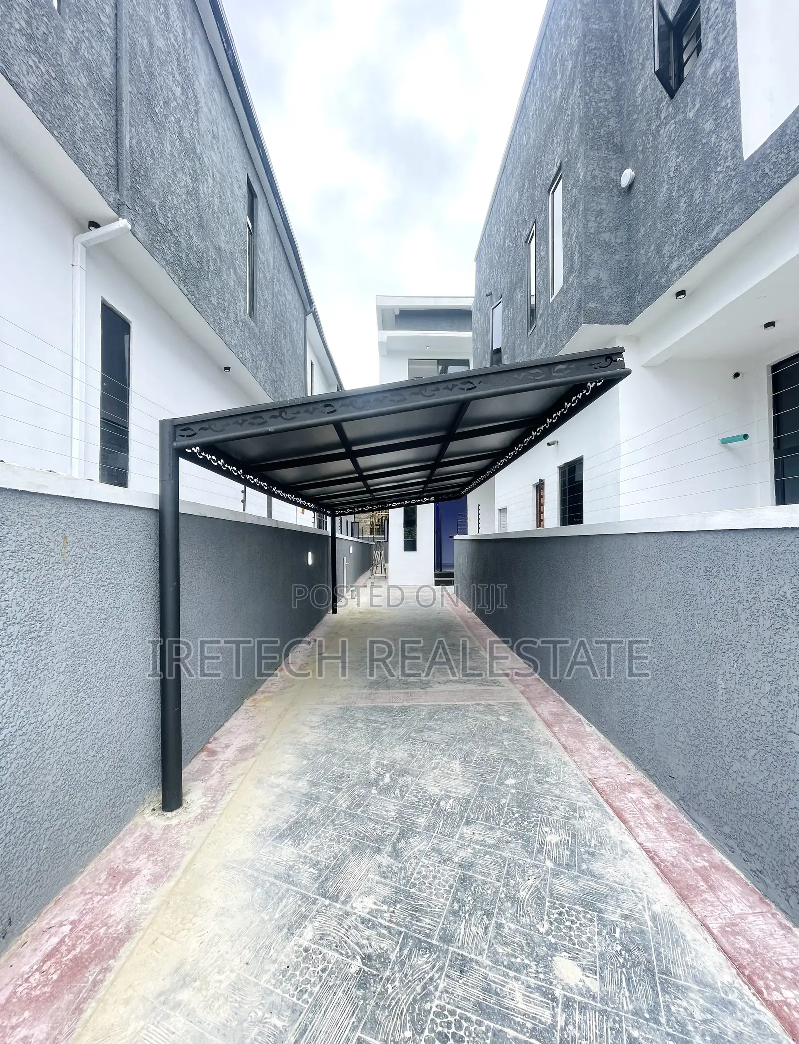 4bdrm Duplex in Ajah By Lbs for sale in Ajah