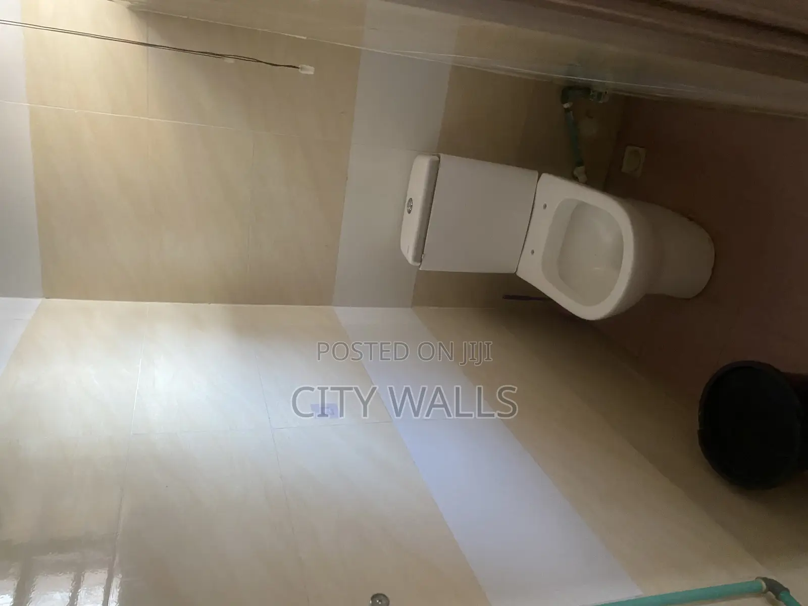4bdrm Duplex in Vandaniels Estate, Chevron for rent in Chevron