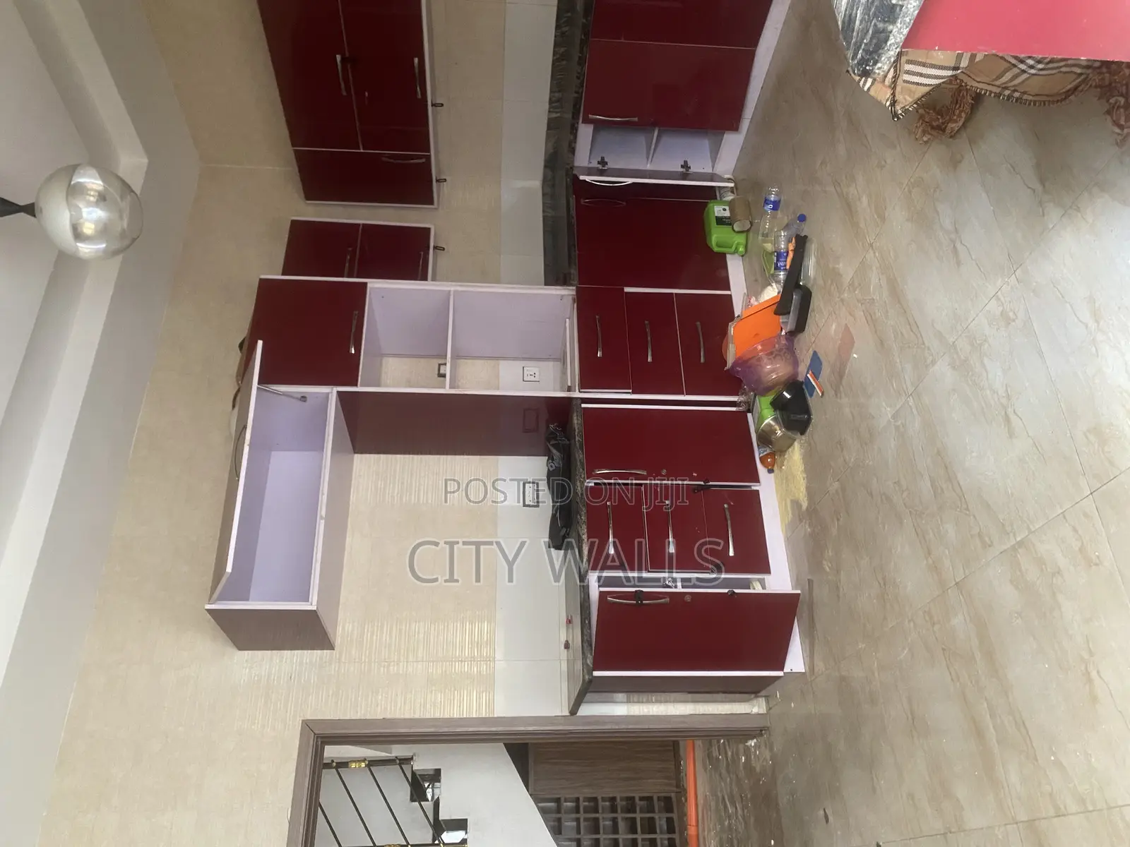 4bdrm Duplex in Vandaniels Estate, Chevron for rent in Chevron