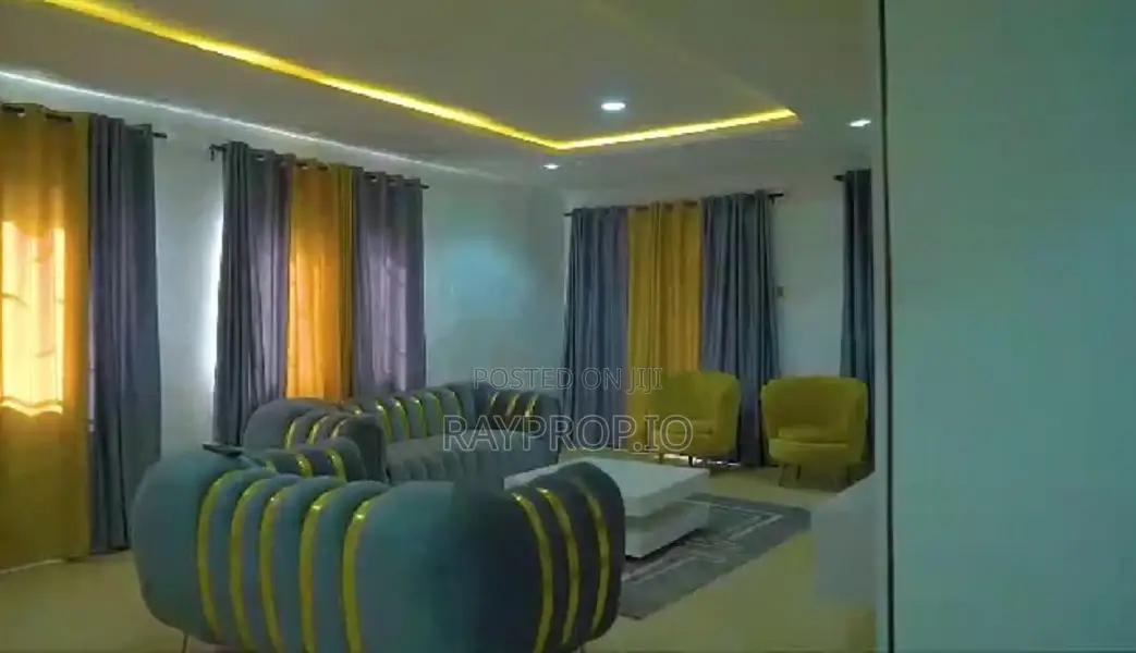 369773zl - 3 Bedroom Shortlet in Magodo Gra in GRA Phase 2 Shangisha