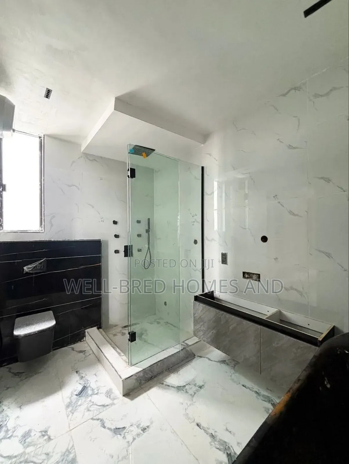5bdrm Duplex in Lekki Phase 1 for sale in Lekki Phase 1