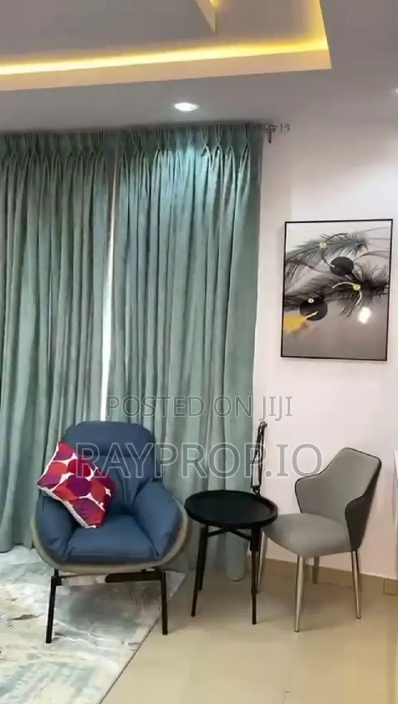 745315he - 3 Bedroom Shortlet in Osapa Lekki in Osapa london