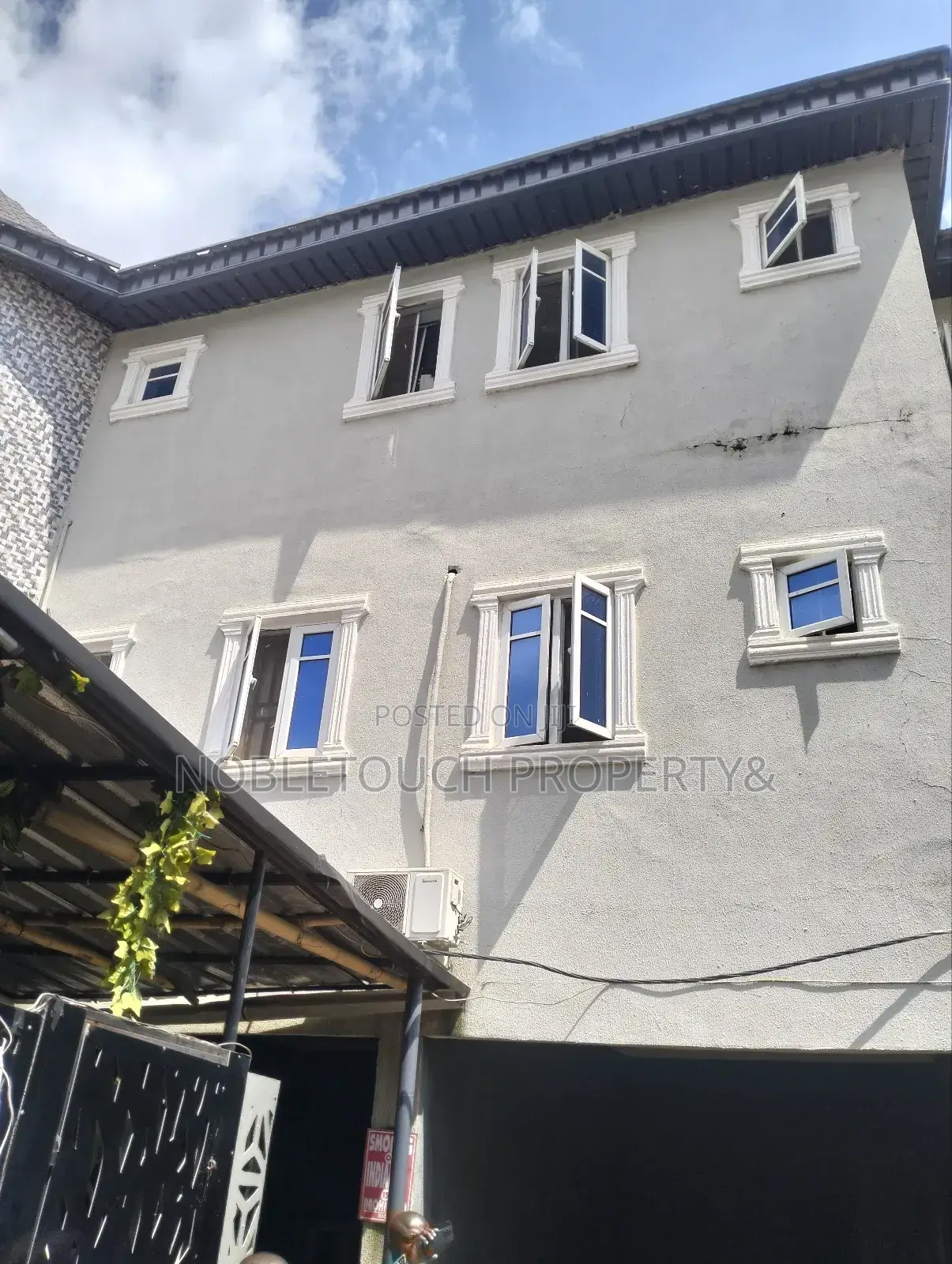 Well Functioning 30rooms Hotel With Modern Facilities at Igando Lagos in Akesan
