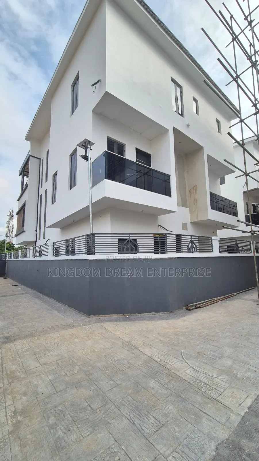 5bdrm Duplex in Ikeja Gra Lagos for sale in Ikeja GRA
