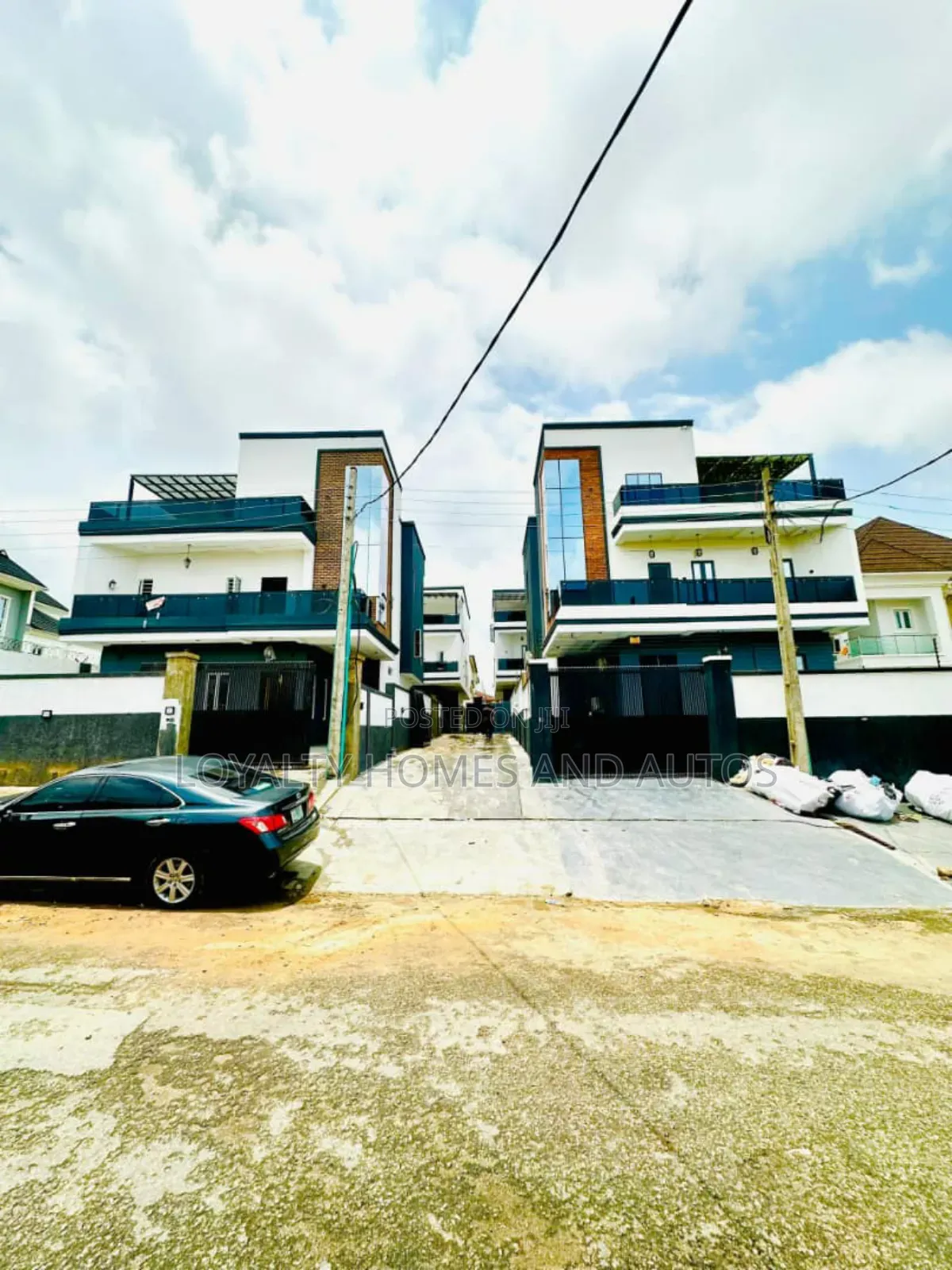 5bdrm Duplex in Magodo Phase 2 for sale in GRA Phase 2 Shangisha