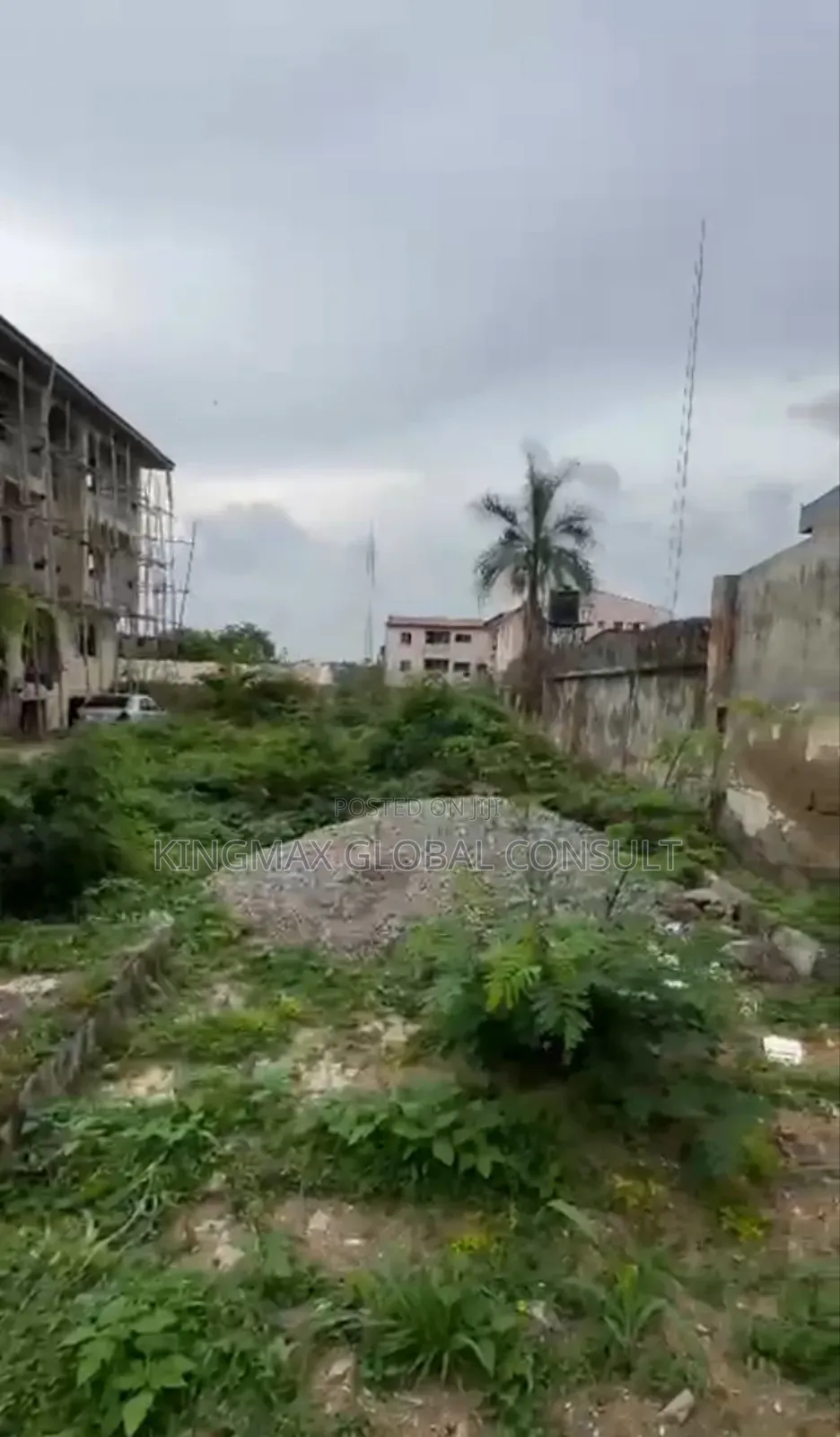 Old Structure Consisting of 7 Units of 3 Bedrooms Flat : Size 1200 SQM in Asokoro