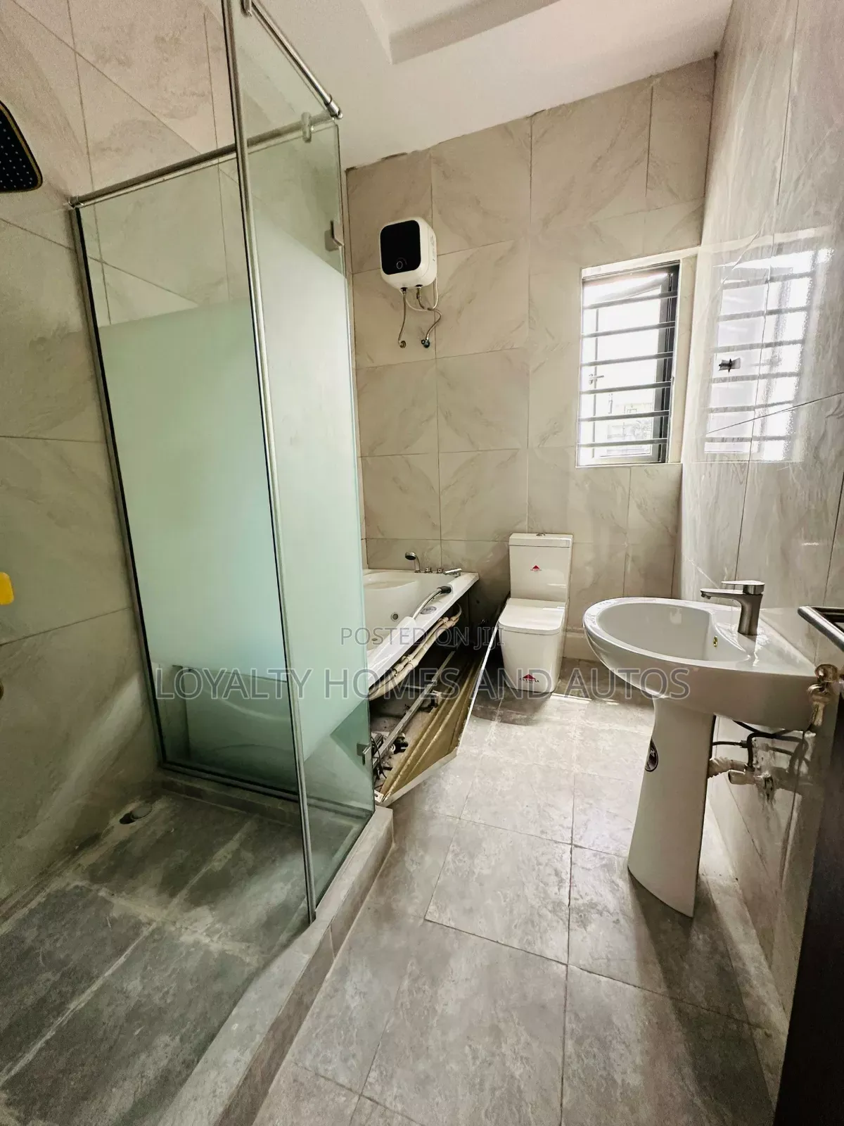 Furnished 5bdrm Duplex in Magodo Phase 2 for sale in GRA Phase 2 Shangisha