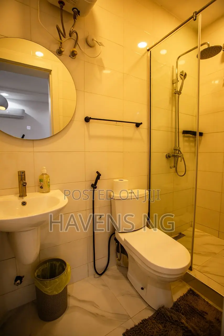 Luxury 2-Bedroom Serviced Apartment in Ikate