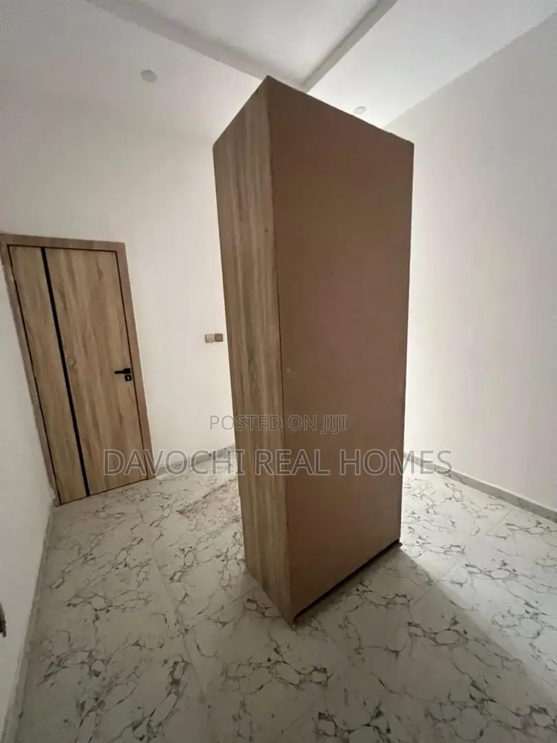4bdrm Duplex in Ikota for rent in Ikota