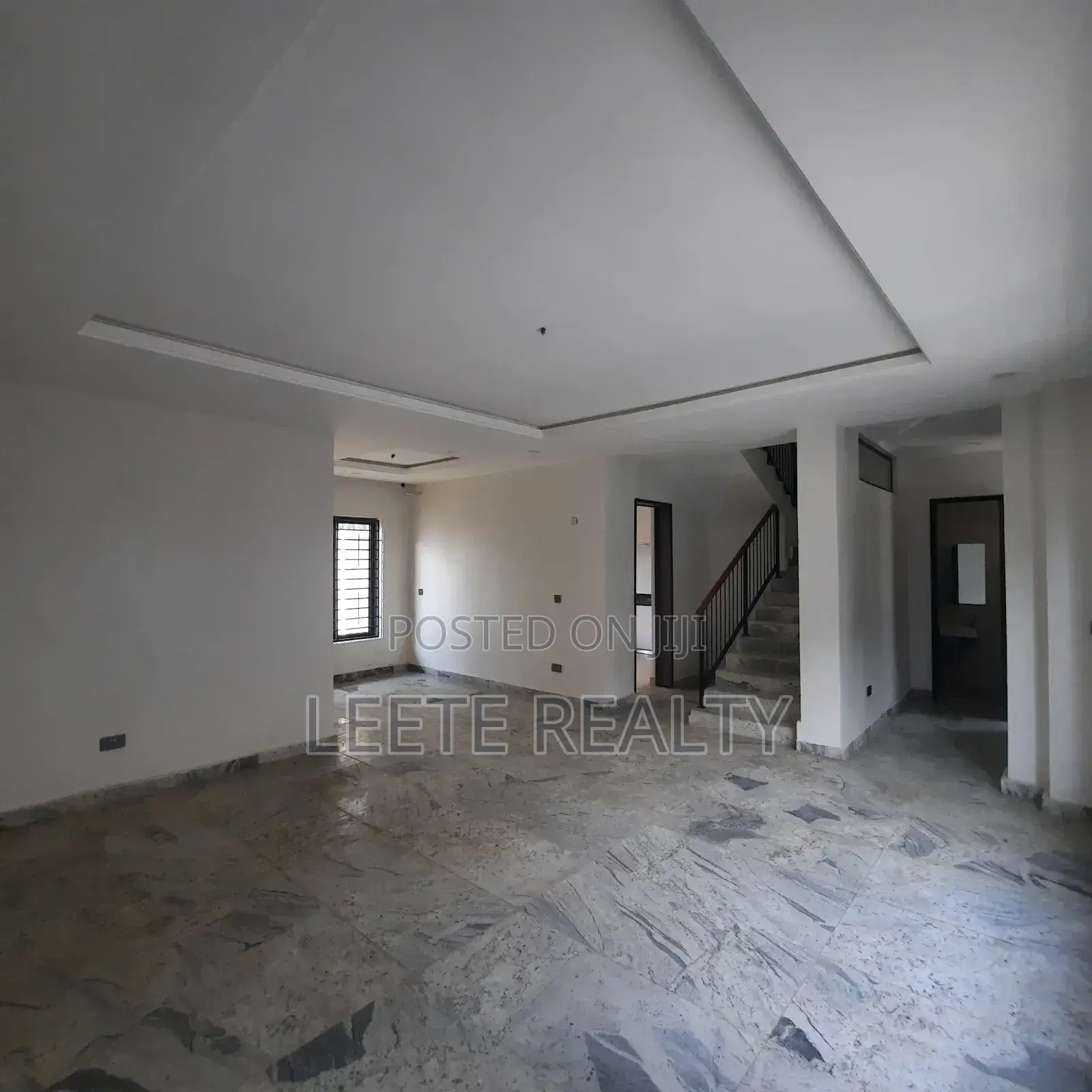 5bdrm Townhouse/Terrace in Jahi for sale in Jahi
