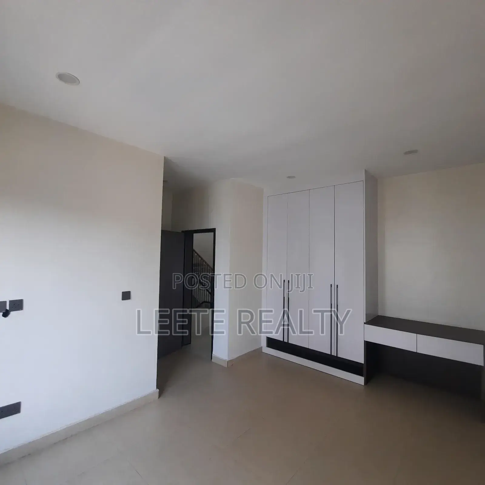 5bdrm Townhouse/Terrace in Jahi for sale in Jahi