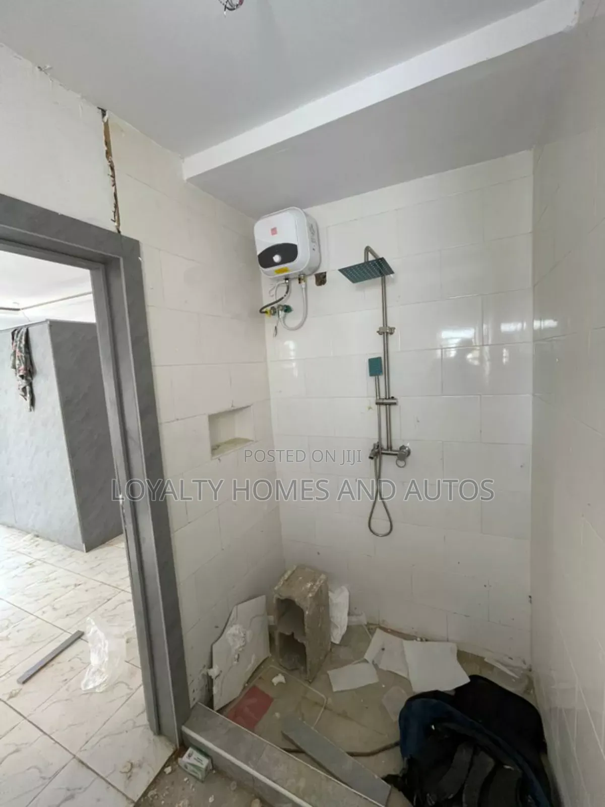 3bdrm Duplex in Omole Phase 2 for sale in Omole Phase 2