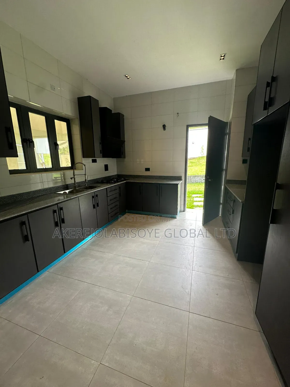 4bdrm Duplex in Katampe Extension for sale in Katampe Extension