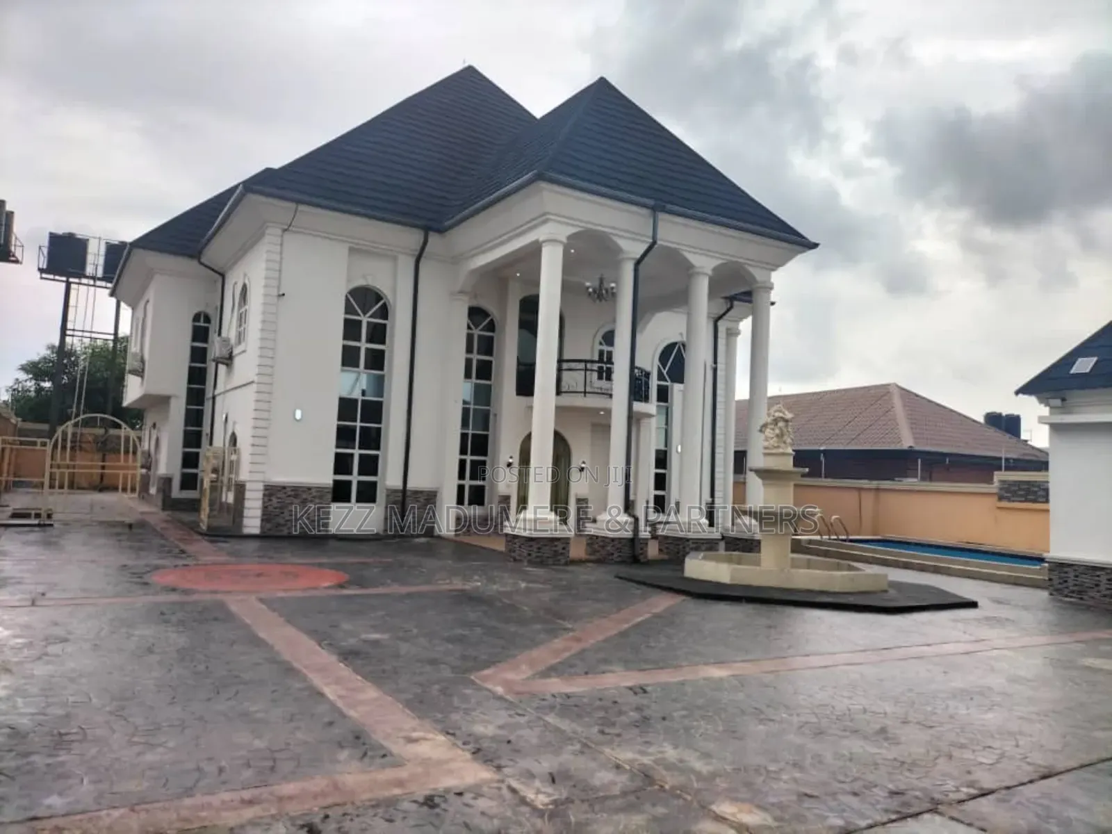 5bdrm Duplex in Egbede Housing for sale in Owerri