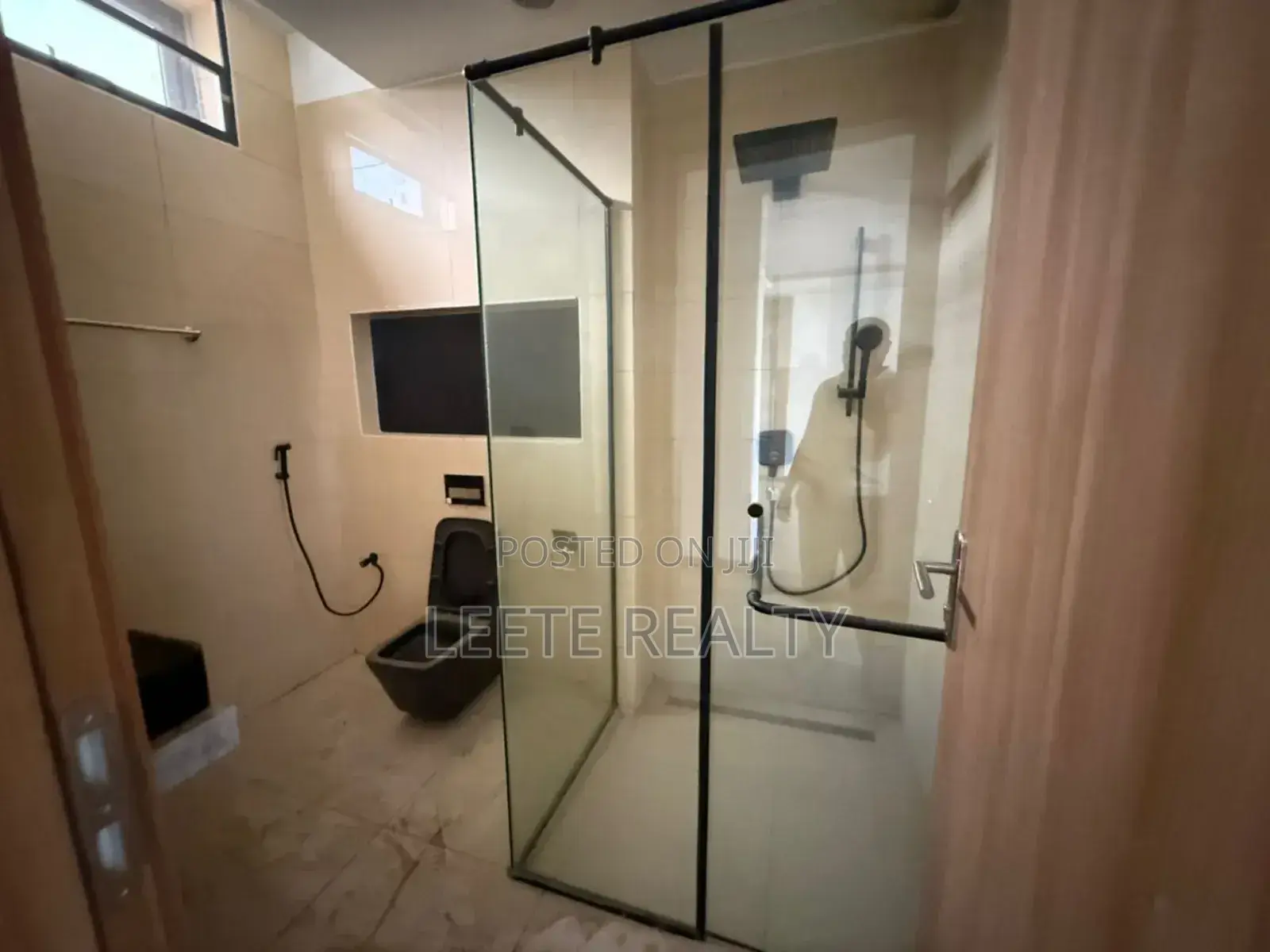 4bdrm Townhouse/Terrace in Wuse 2 for sale in Wuse 2