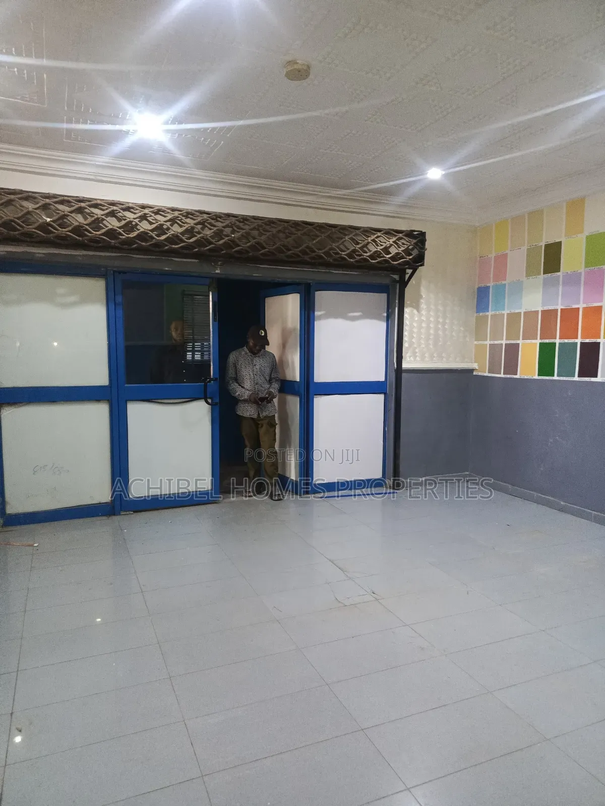 A Spacious Shop With Toilet for Commercial Use in Lekki Phase 2