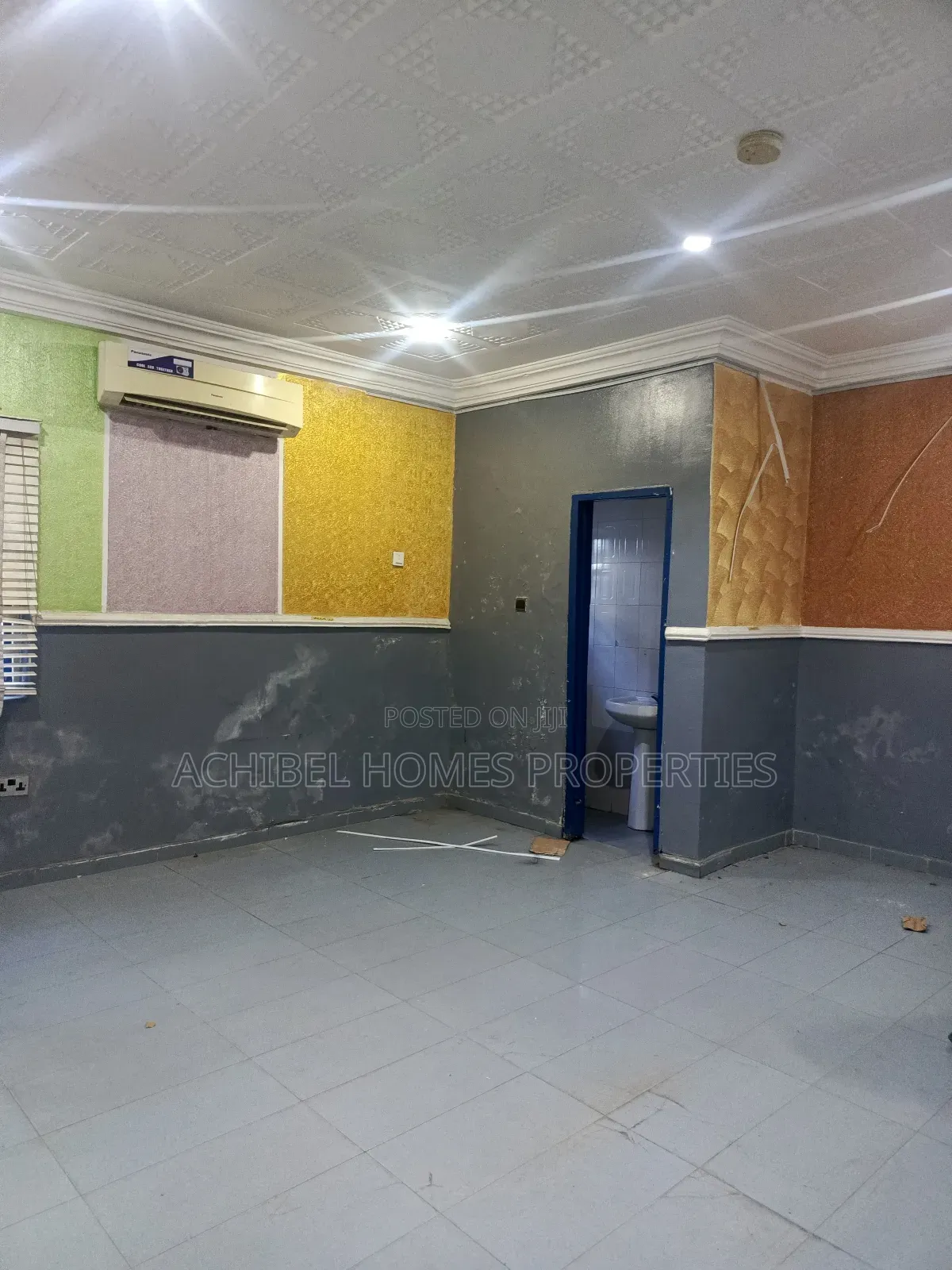 A Spacious Shop With Toilet for Commercial Use in Lekki Phase 2