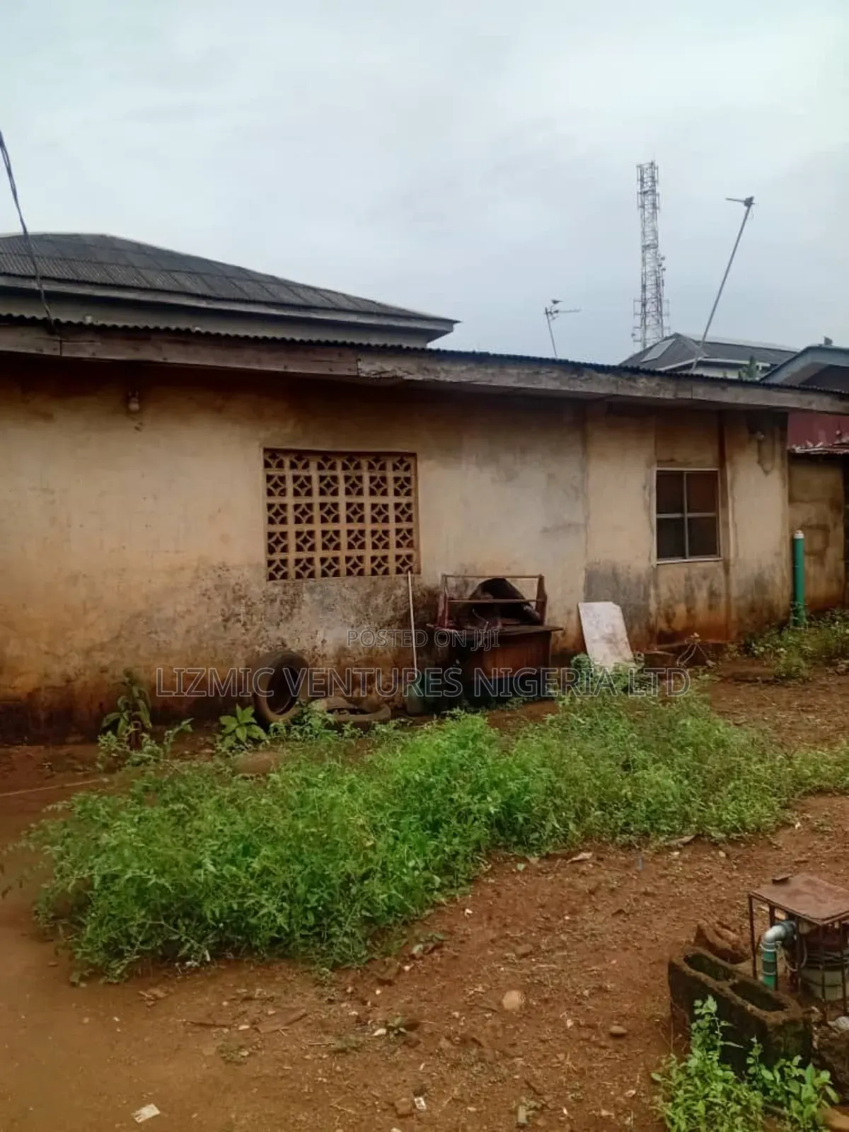 3bdrm Bungalow in Agric Rd, Igando / Ikotun/Igando for sale in Igando / Ikotun/Igando