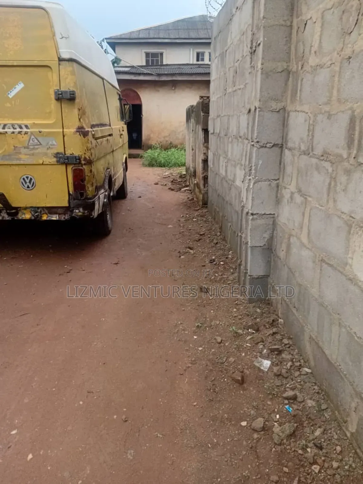 3bdrm Bungalow in Agric Rd, Igando / Ikotun/Igando for sale in Igando / Ikotun/Igando