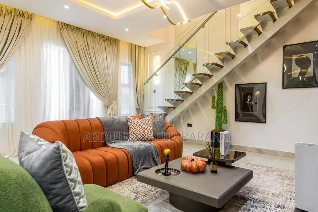Luxury Two Bedroom Maisonette With Swimming Pool Ps5 in Lekki Phase 1