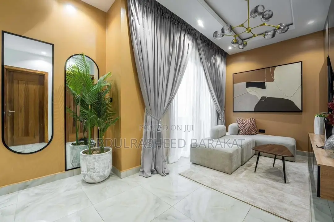 Luxury 2 Bedroom Smart Home Maisonette With Pool Ps5 in Lekki Phase 1