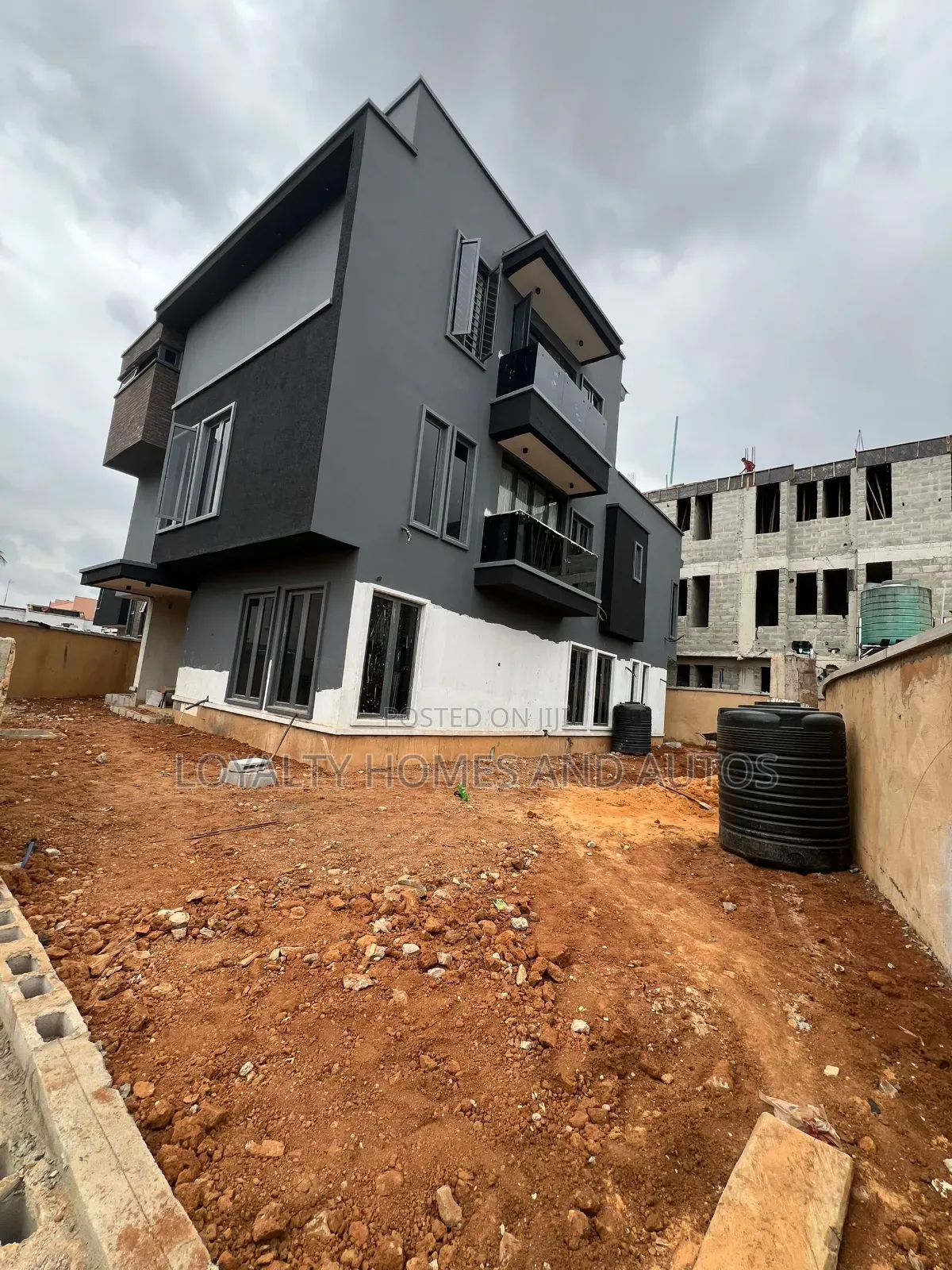 5bdrm Duplex in Ikeja Gra Lagos for sale in Ikeja GRA