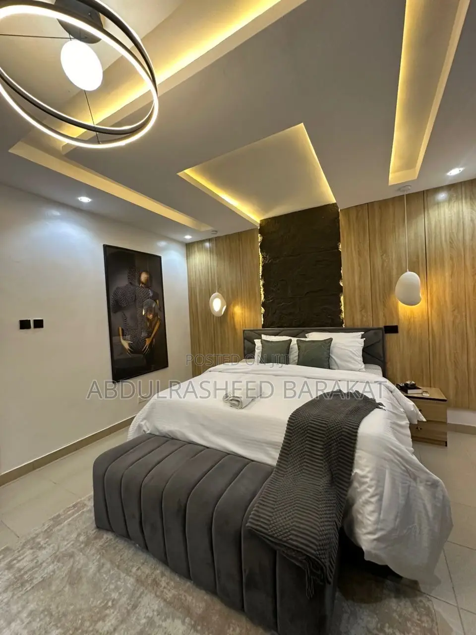 Luxury Well Furnished 3 Bedroom Apartment With Ps5 in Osapa london