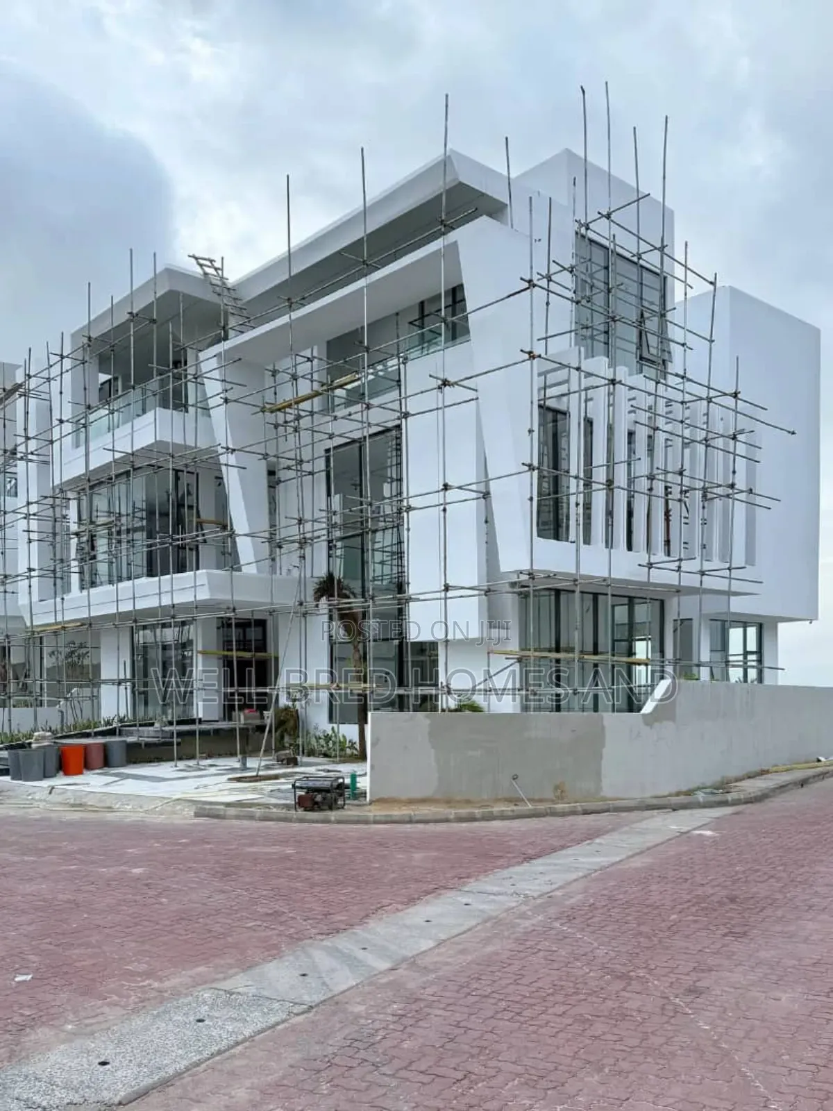 5bdrm House in Osapa London, Lekki for sale in Lekki