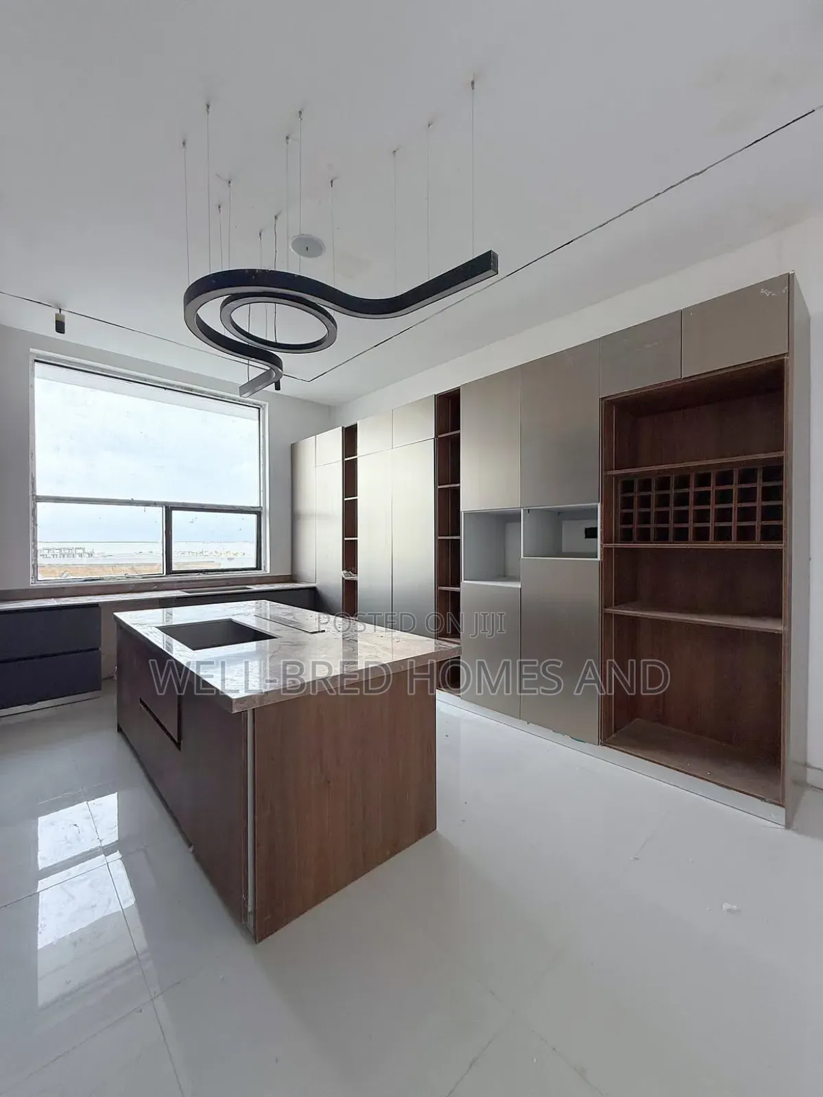 5bdrm House in Osapa London, Lekki for sale in Lekki