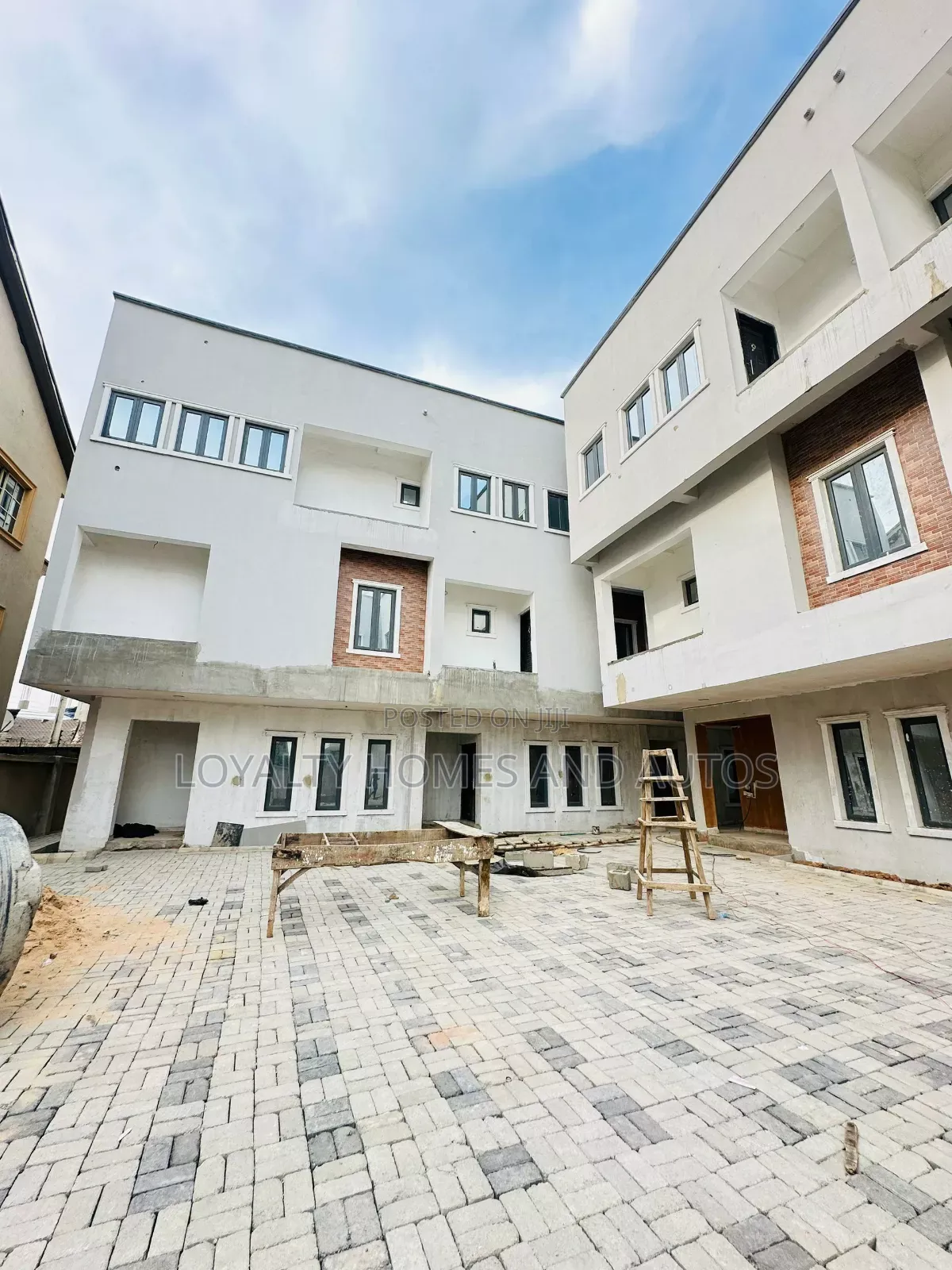 Furnished 4bdrm Townhouse/Terrace in Gbagada Lagos for Sale in Gbagada