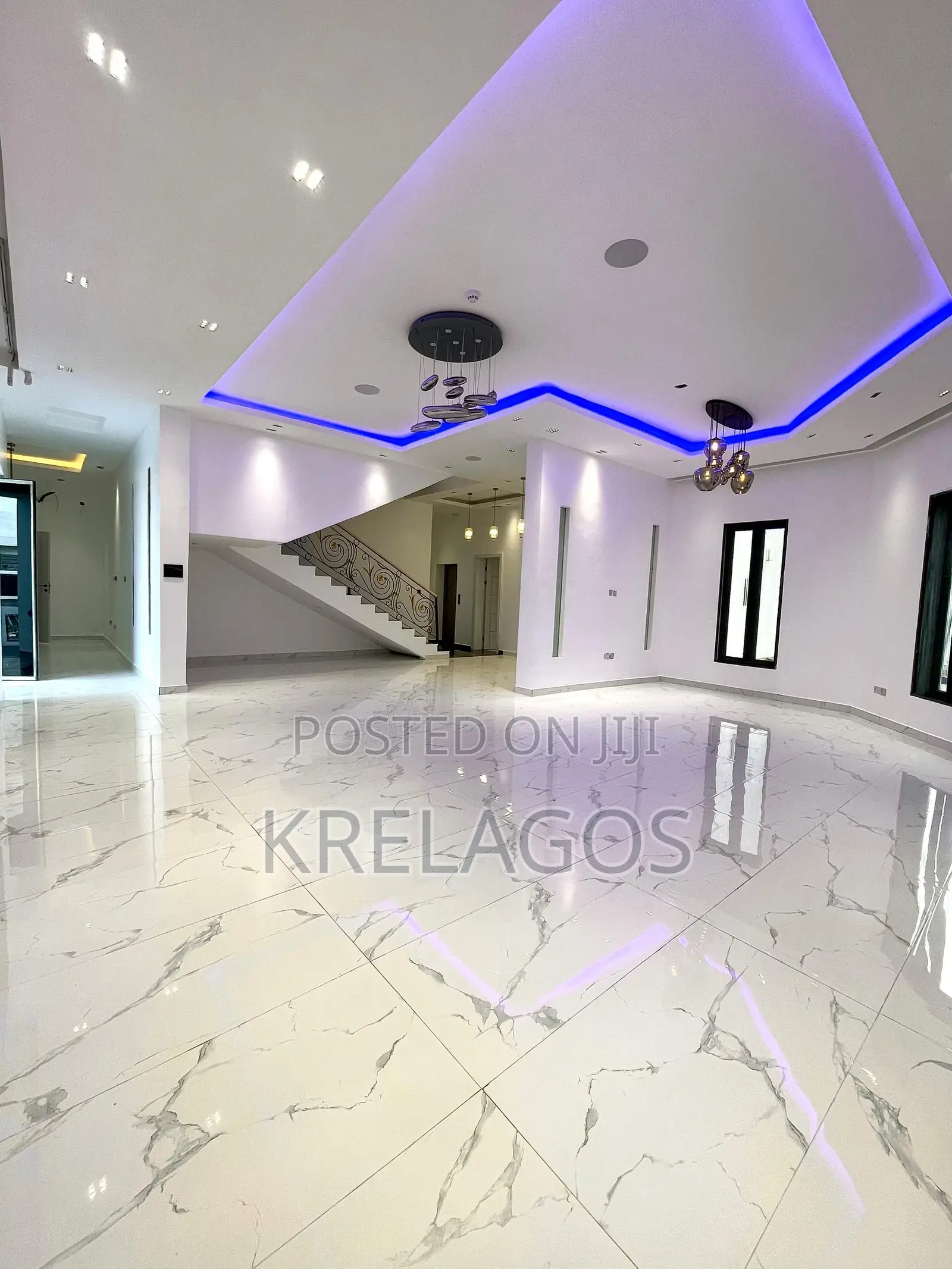 6bdrm Duplex in Osapa london for sale in Osapa london