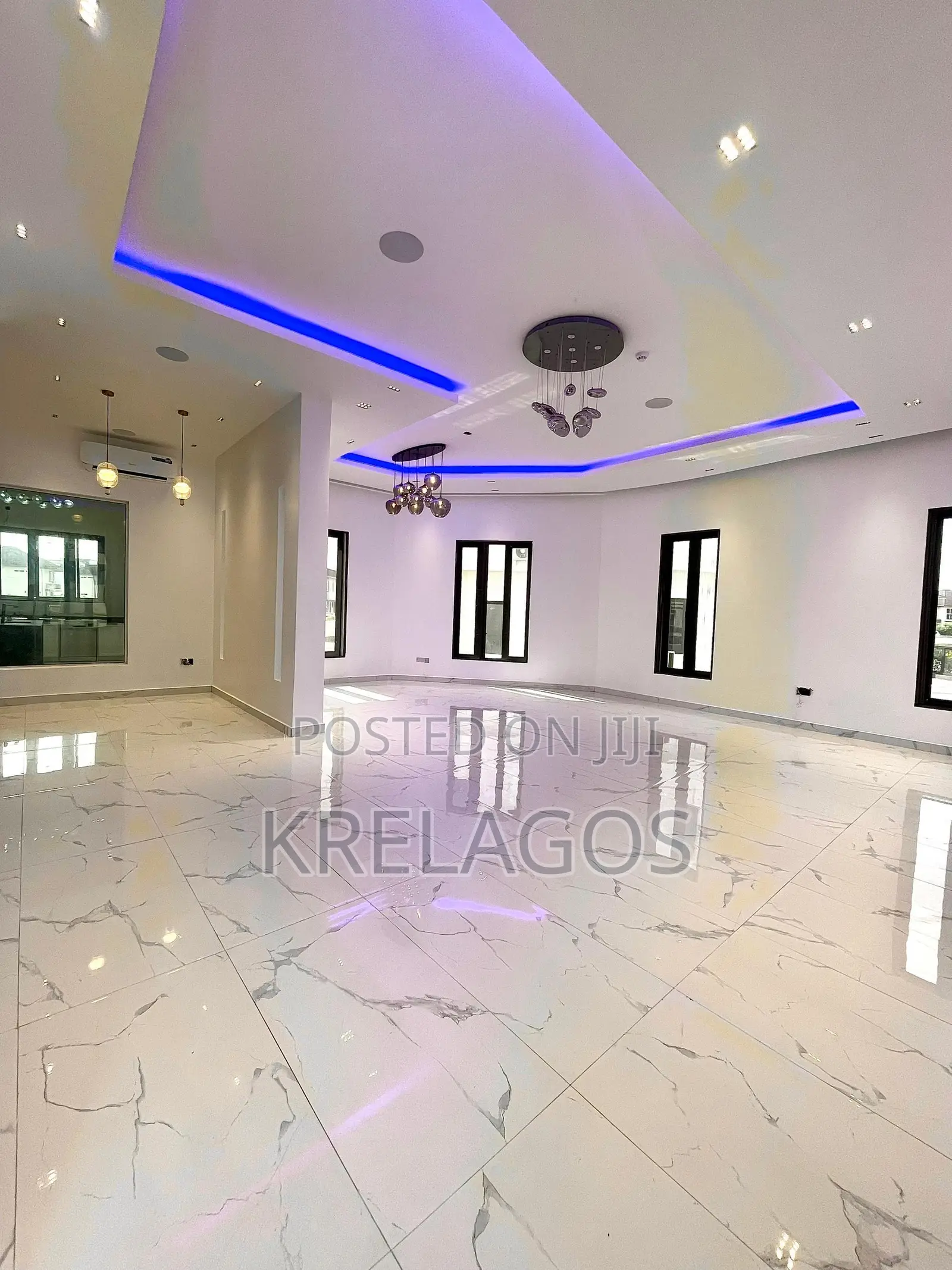 6bdrm Duplex in Osapa london for sale in Osapa london