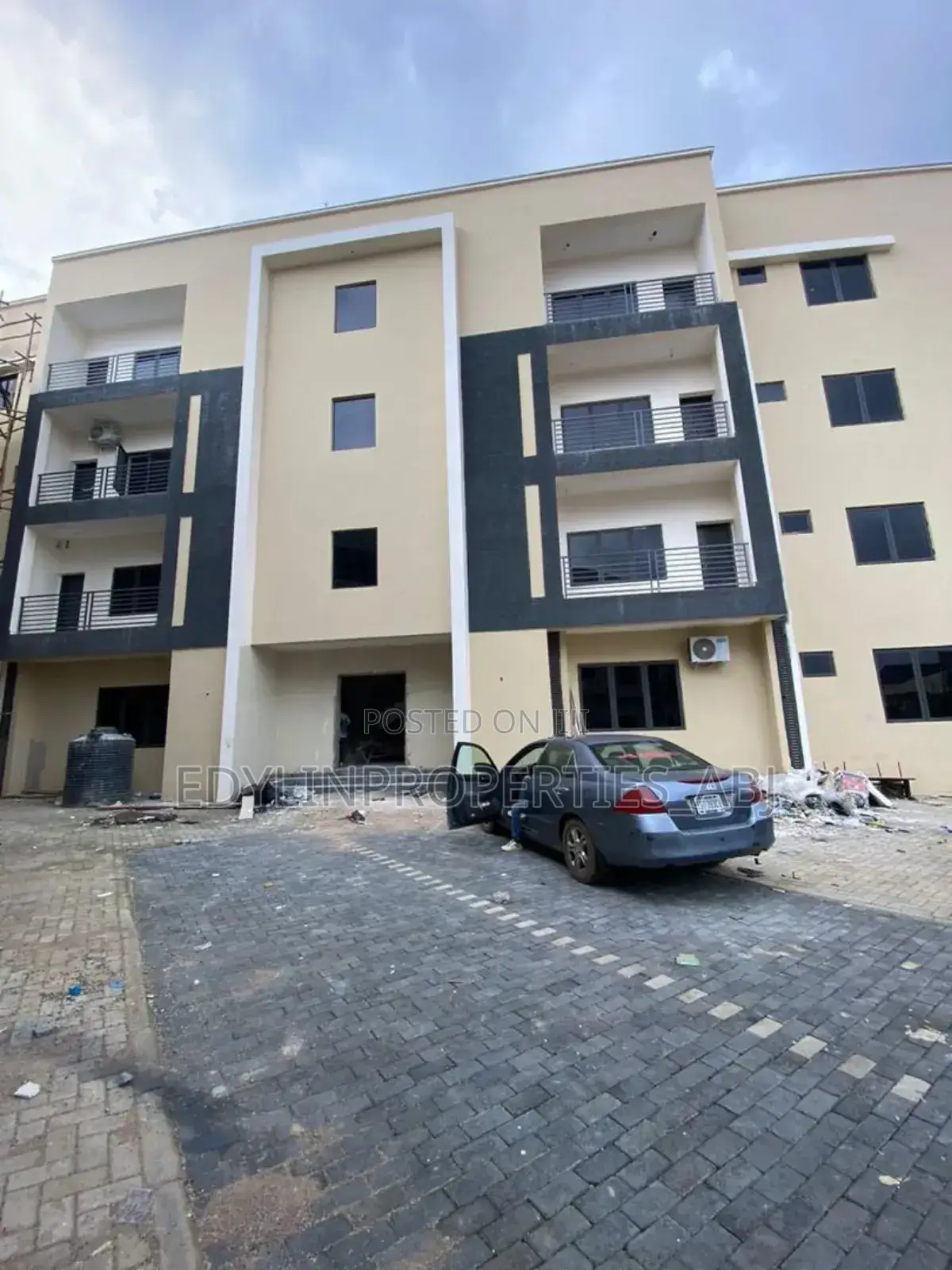 3/4bedroom Flat at Mabushi. FCT Abuja in Mabushi