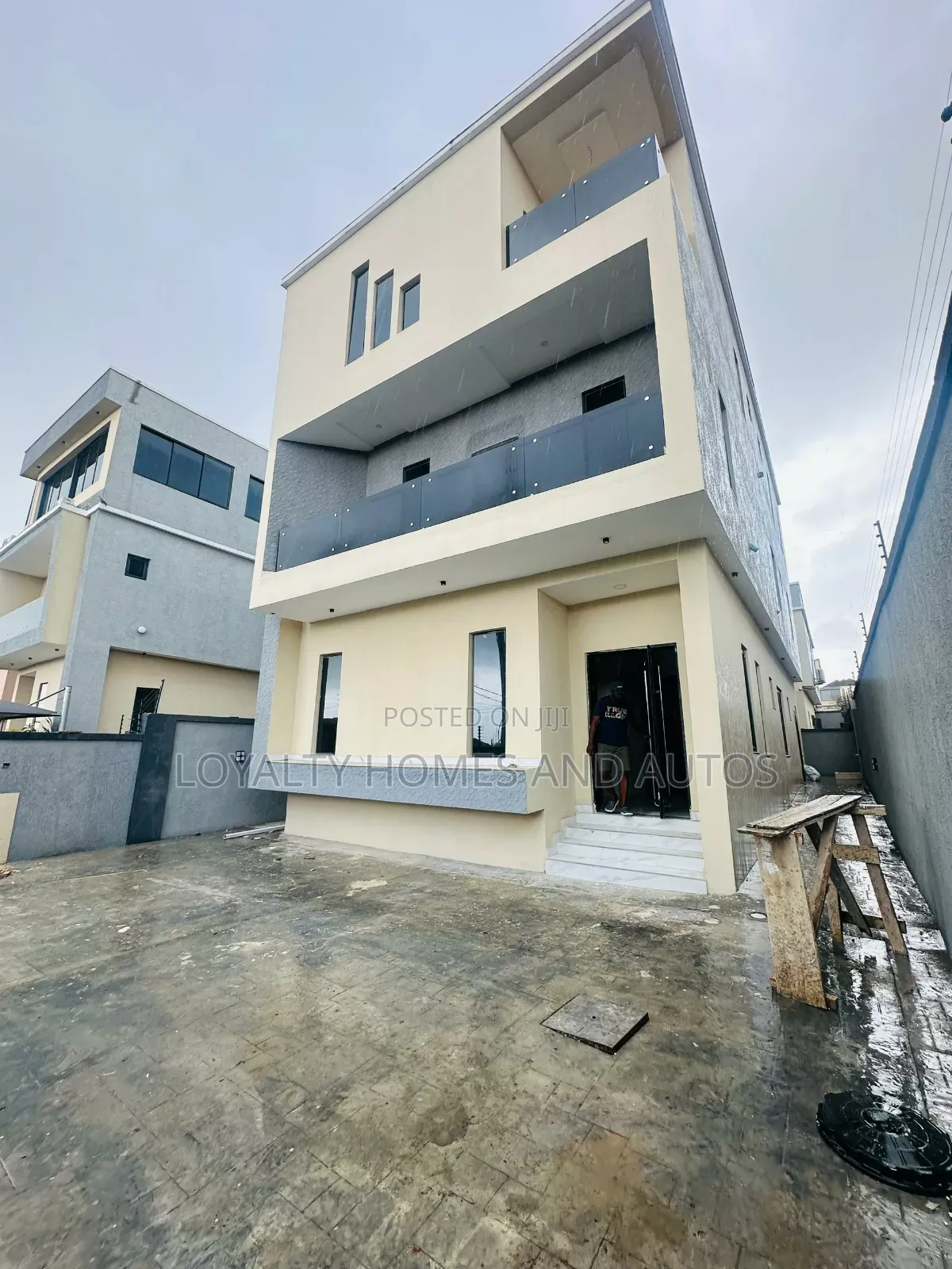 Furnished 5bdrm Duplex in Magodo Phase 2 for sale in GRA Phase 2 Shangisha