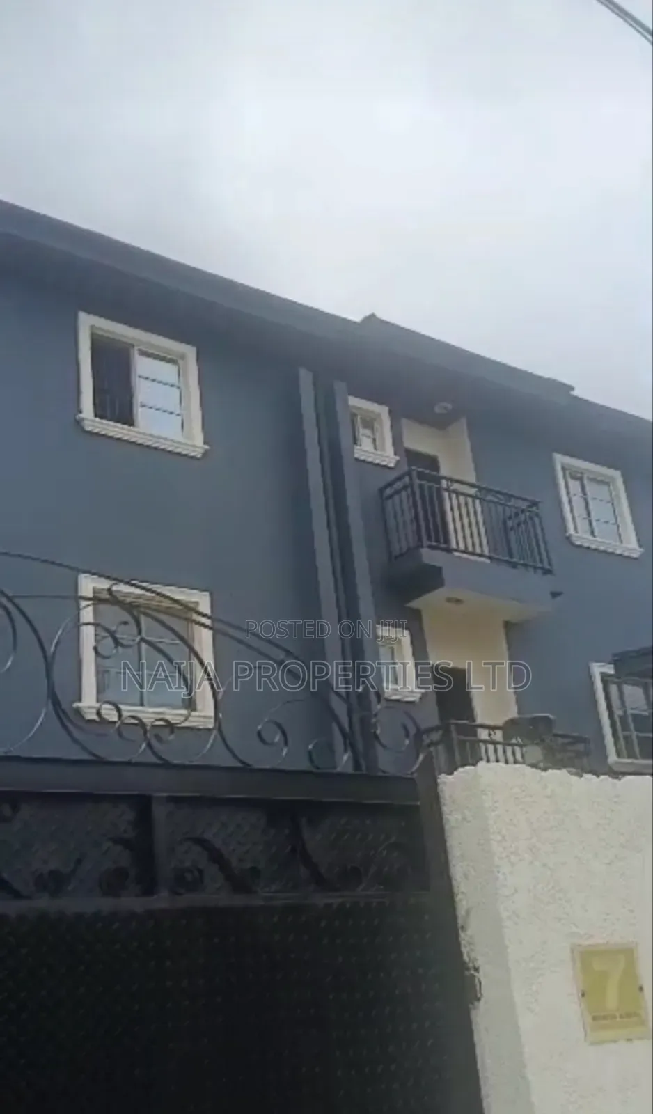 3bdrm Block of Flats in Ogidan, Sangotedo for sale in Sangotedo