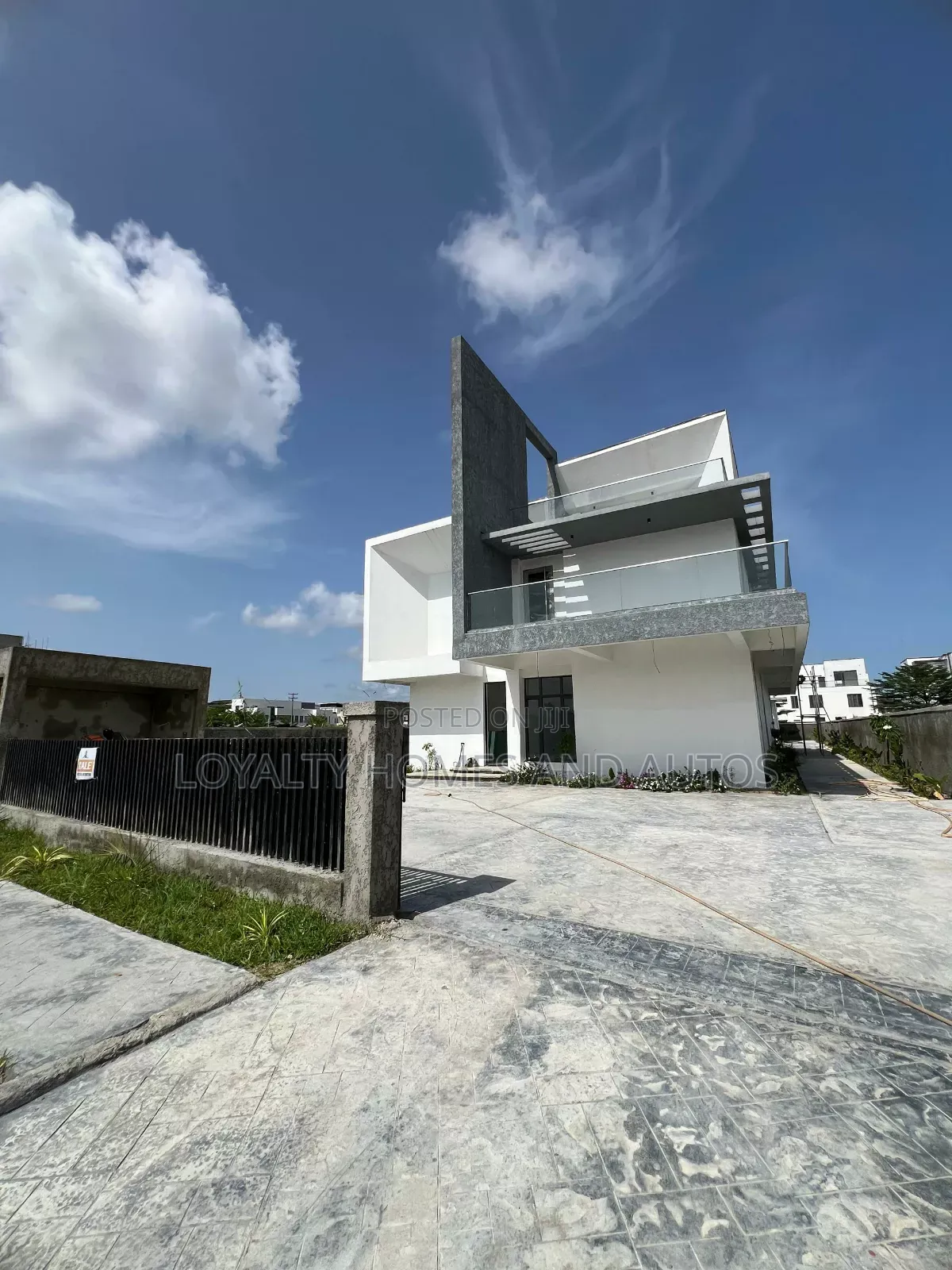 Furnished 6bdrm Mansion in Pinnock Beach Lekki for sale in Lekki