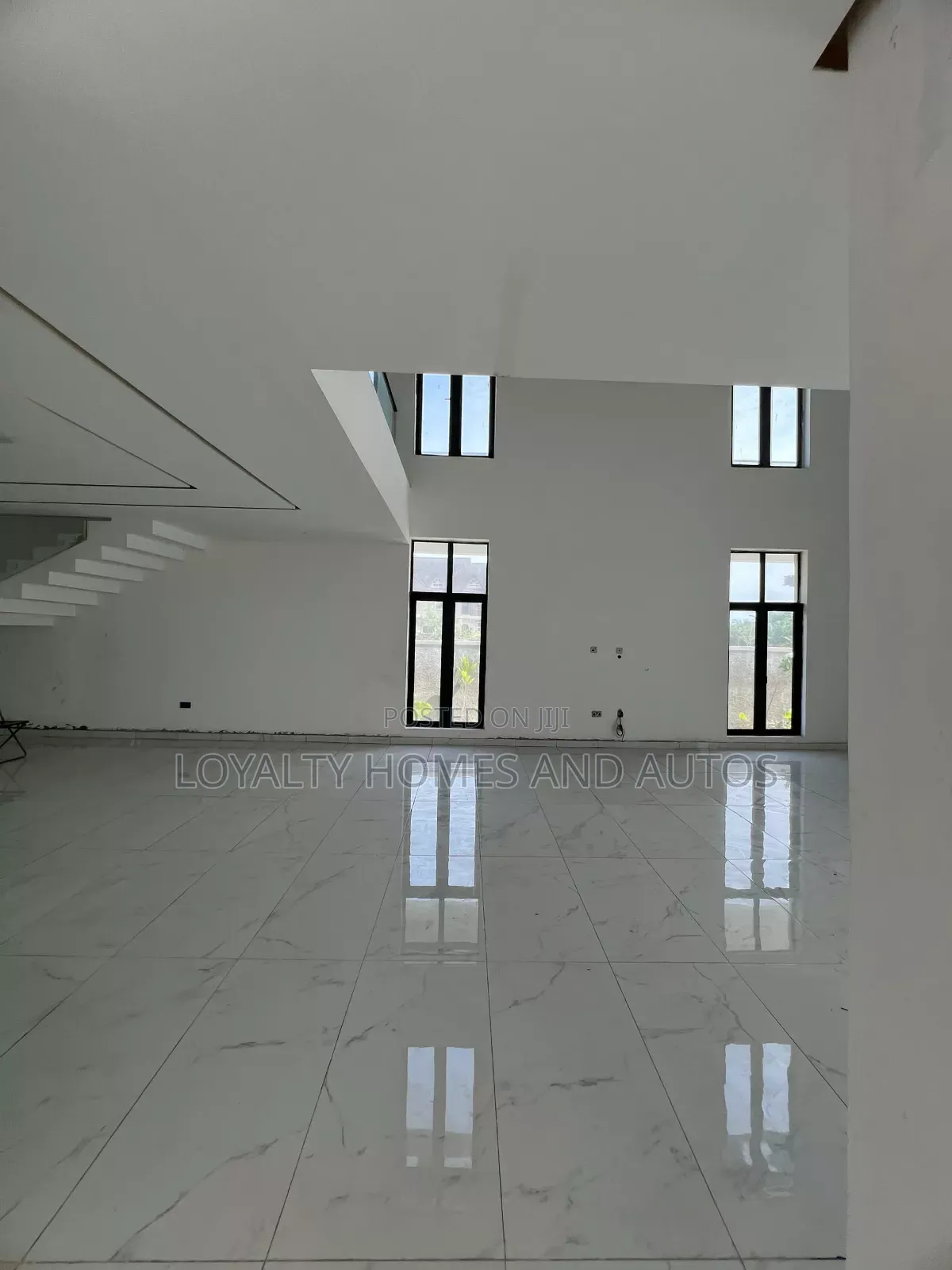 Furnished 6bdrm Mansion in Pinnock Beach Lekki for sale in Lekki