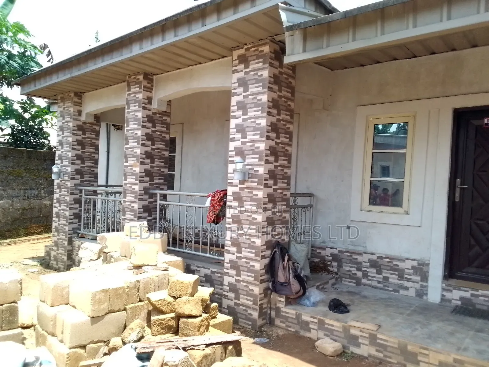 11bdrm Block of Flats in Idoro By Pepsi, Uyo for sale in Uyo
