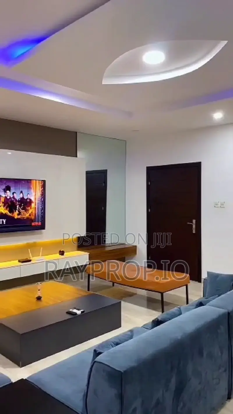 700727wb - 3 Bedroom Shortlet in Ikoyi in Parkview Estate