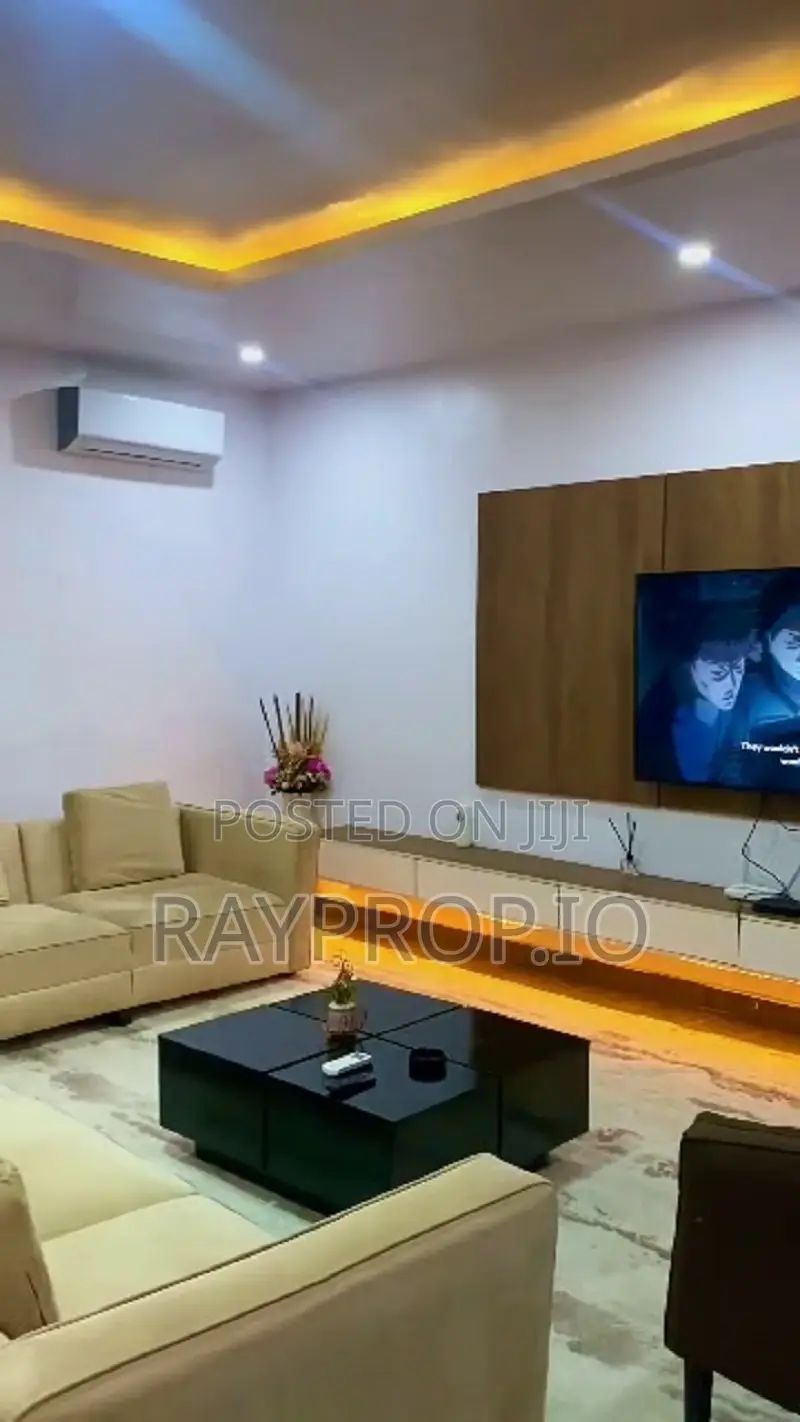 144913gp - 3 Bedroom Shortlet in Ikoyi in Parkview Estate